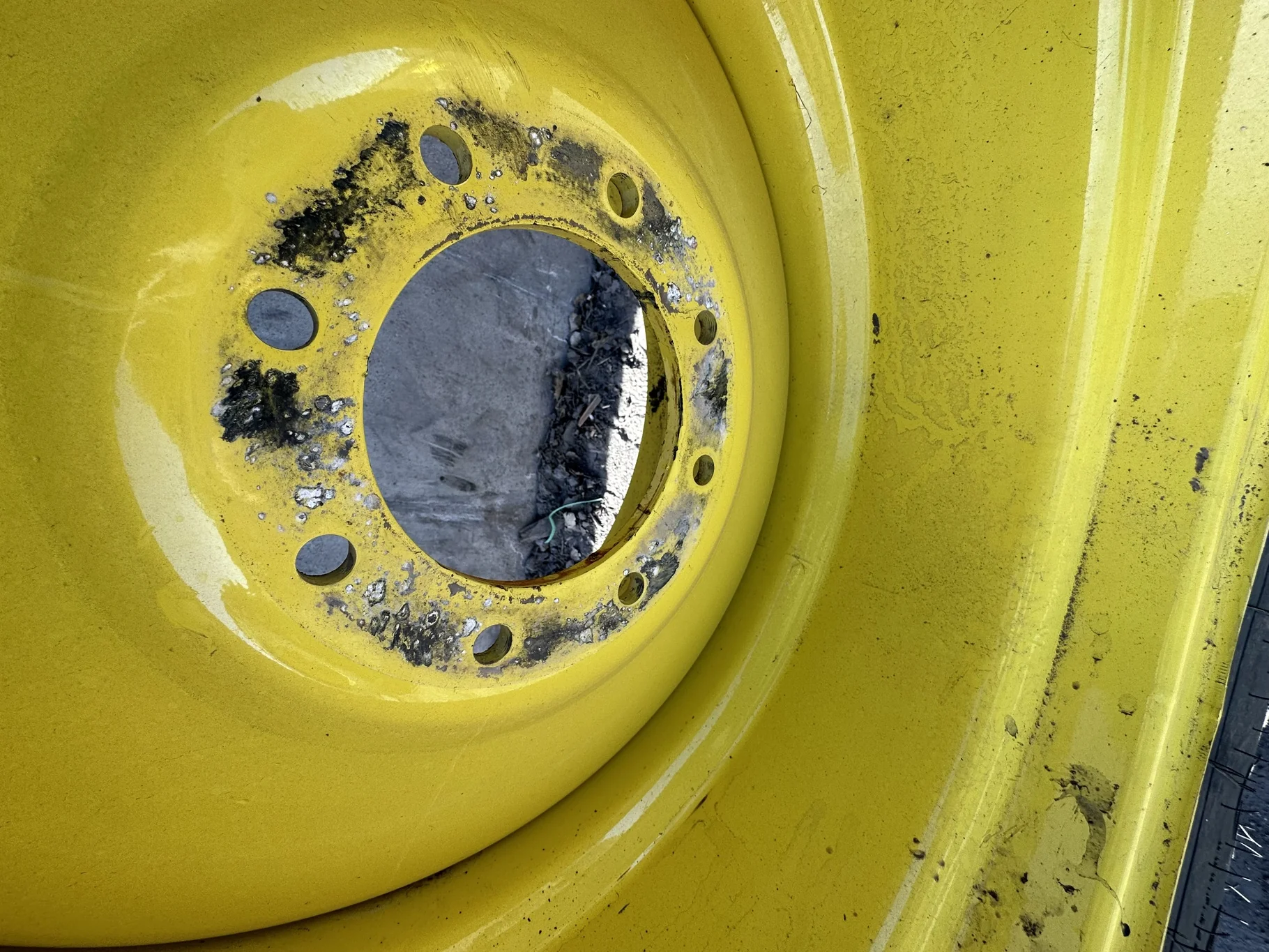 Take Off 23.1R26 Firestone Radial All Traction 23 R-1W 166B TL - (Slight Road Wear) Mounted on a image 3