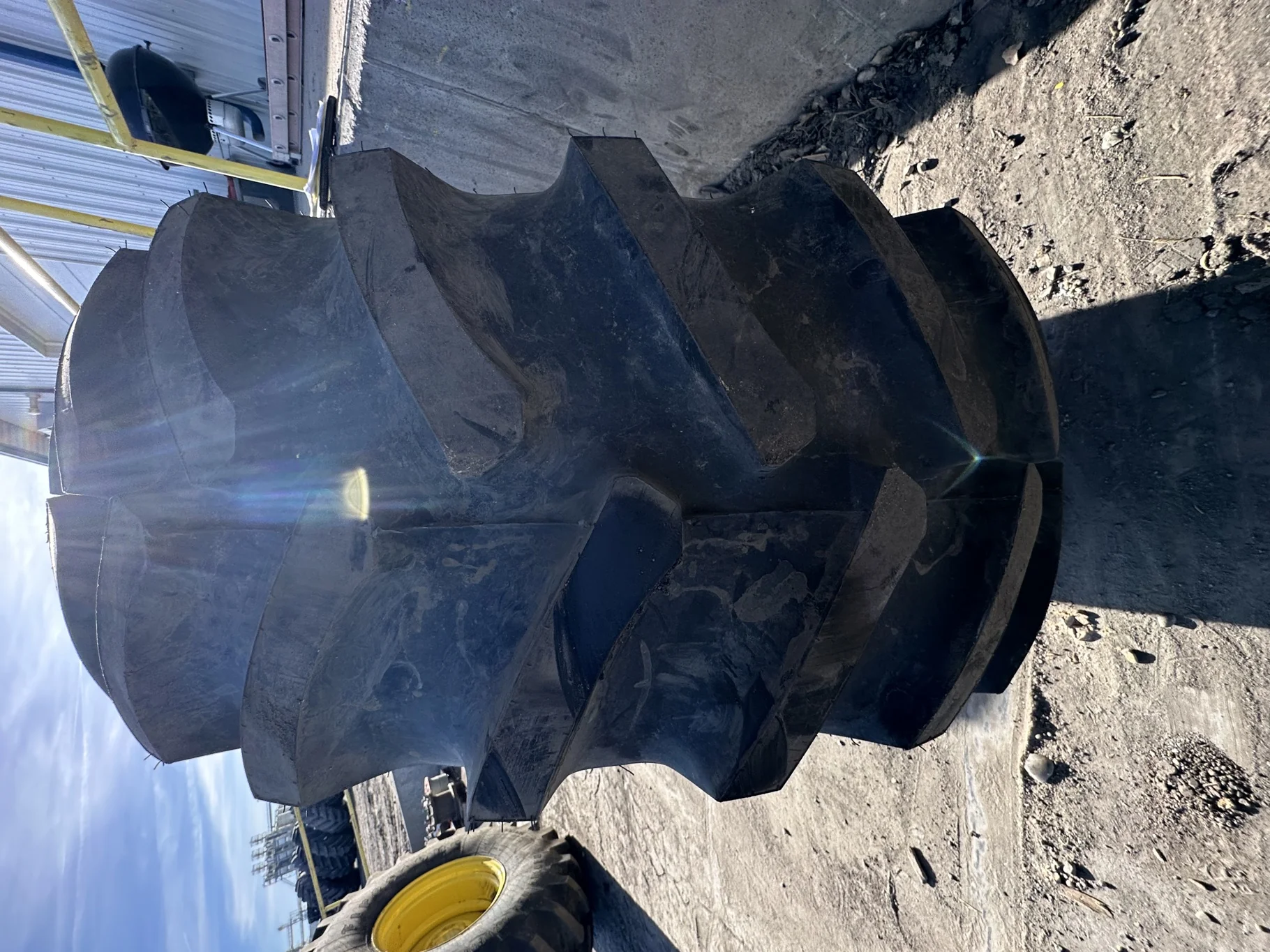 Take Off 23.1R26 Firestone Radial All Traction 23 R-1W 166B TL - (Slight Road Wear) Mounted on a image 4