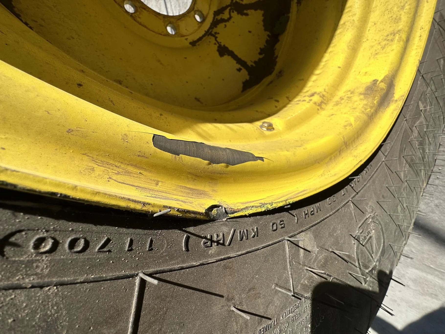 Take Off 23.1R26 Firestone Radial All Traction 23 R-1W 166B TL - (Slight Road Wear) Mounted on a image 5