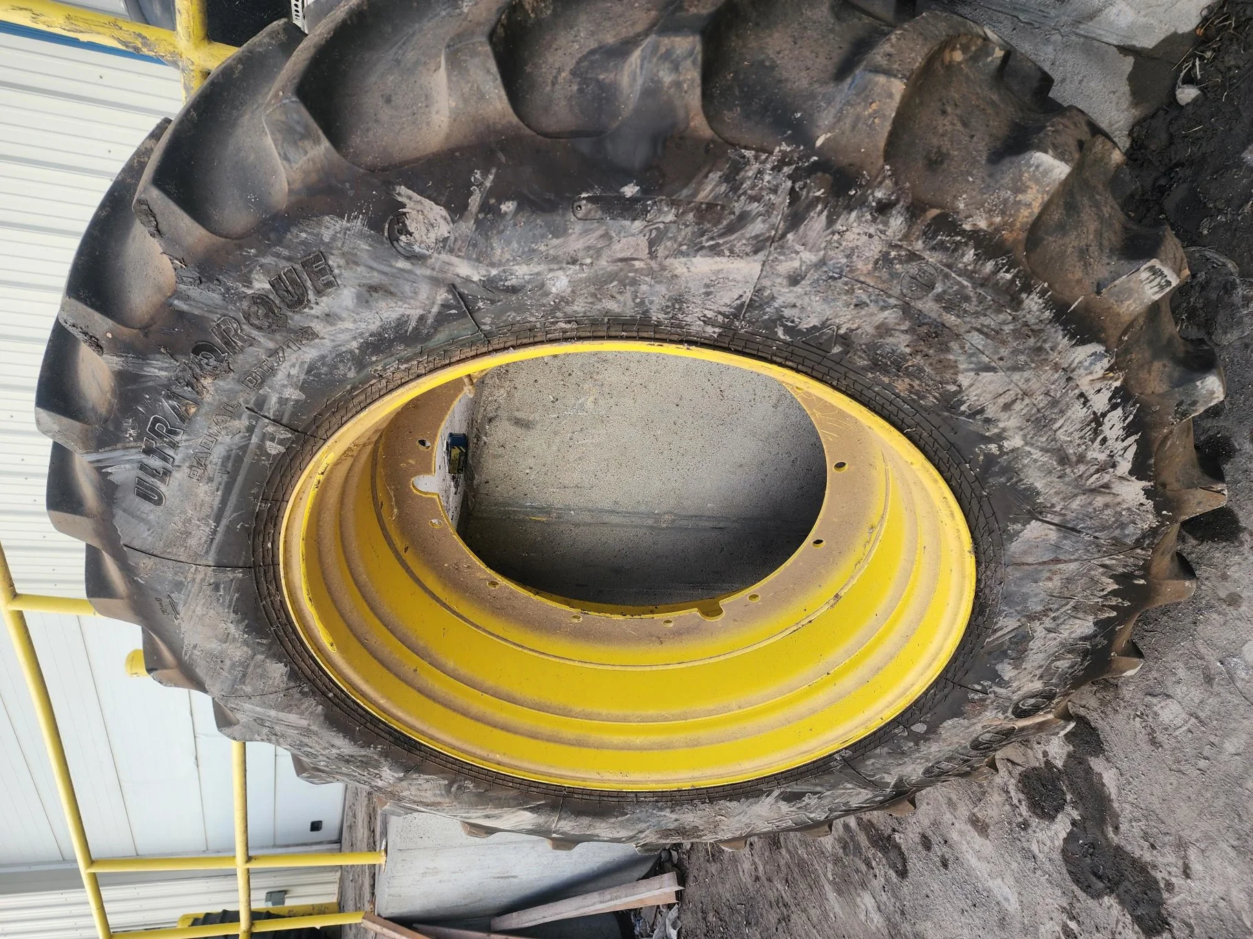Used 85%  520/85R42 Goodyear Ultra Torque Radial R-1 (Lug cuts, Stubble)(157A8) TL on a Used 18 x 42