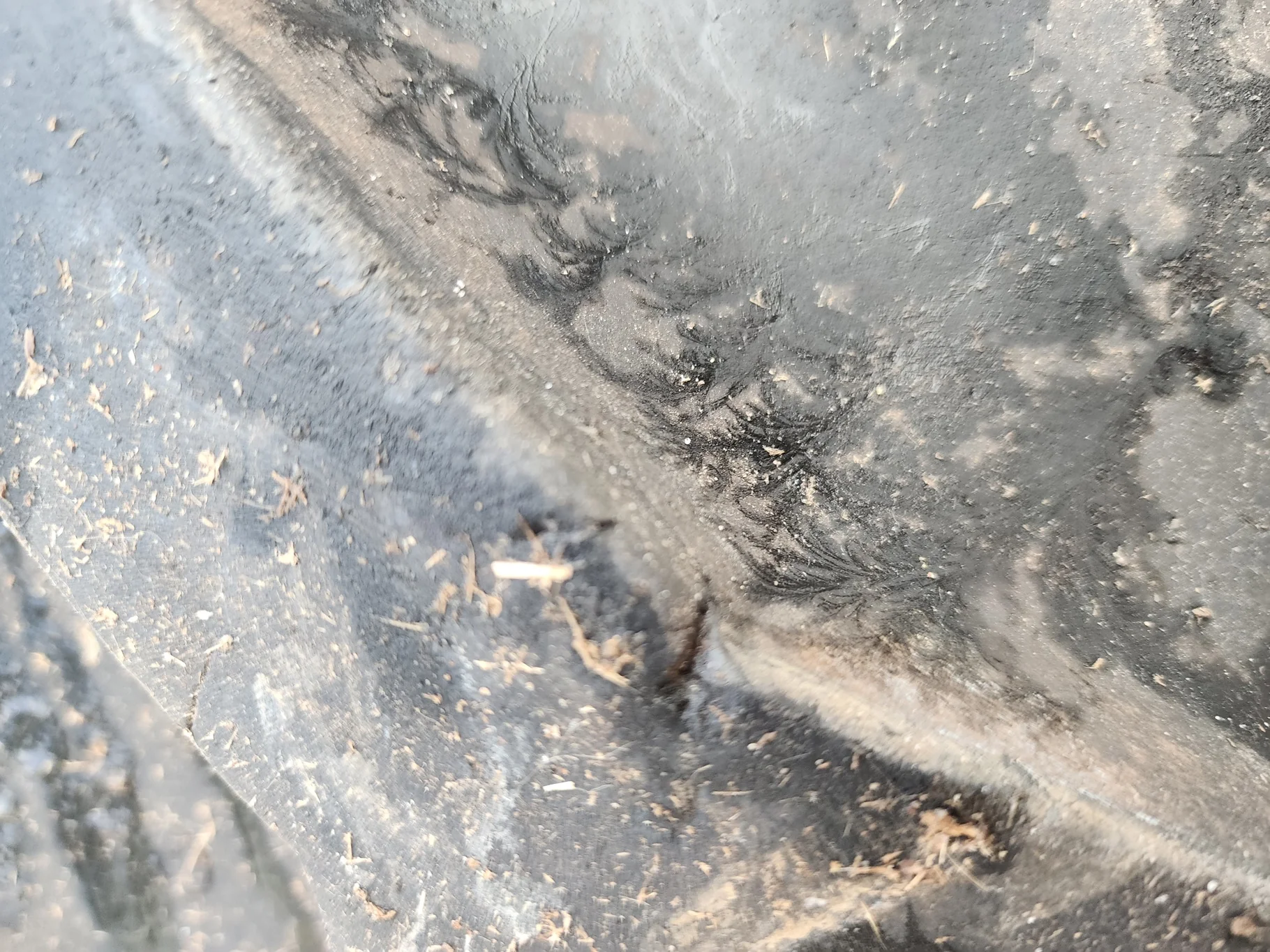Used 85%  520/85R42 Goodyear Ultra Torque Radial R-1 (Lug cuts, Stubble)(157A8) TL on a Used 18 x 42 image 7