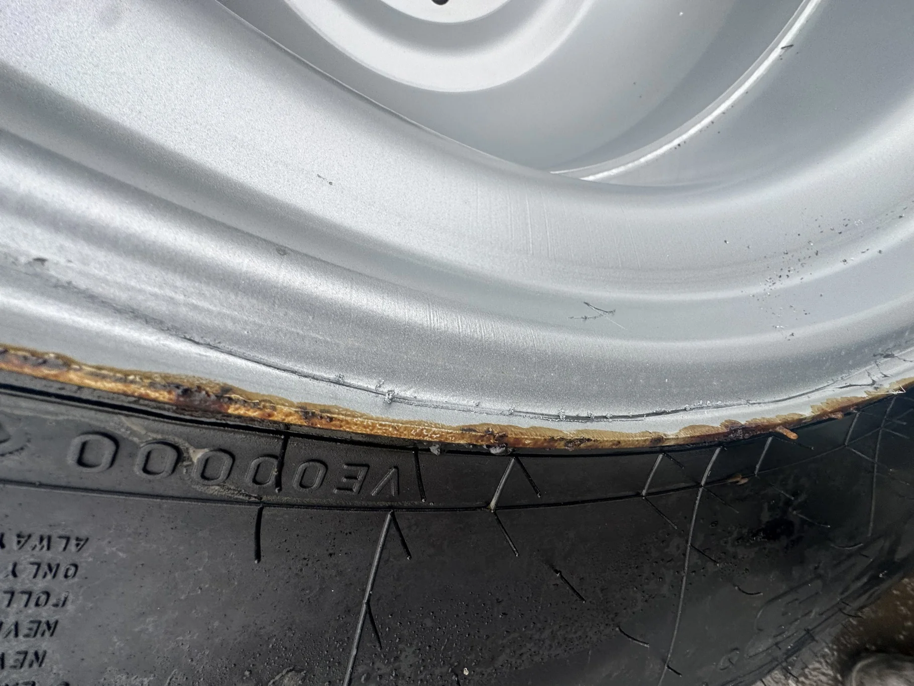 Take Off VF520/85R42 CFO Firestone Radial Deep Tread 23 R-1W 177B TL on 18 X 42 Case IH Silver 20 B image 6
