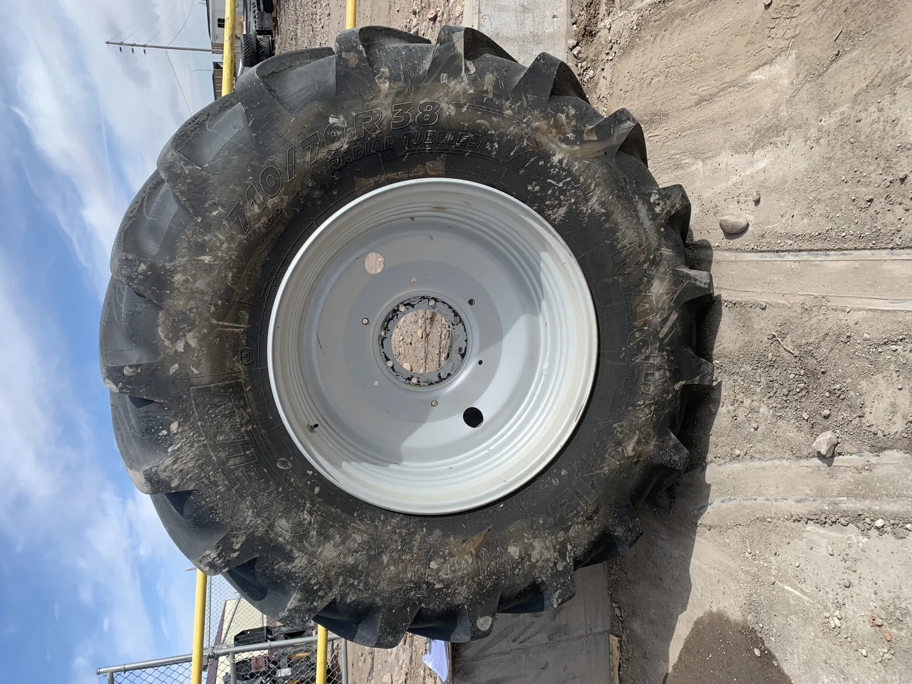 Used 710/70R38 171D Michelin MachXBib R-1W TL 90-95% On 23 X 38 Formed 8-10.82-8.75 6" Off Wheel image 2