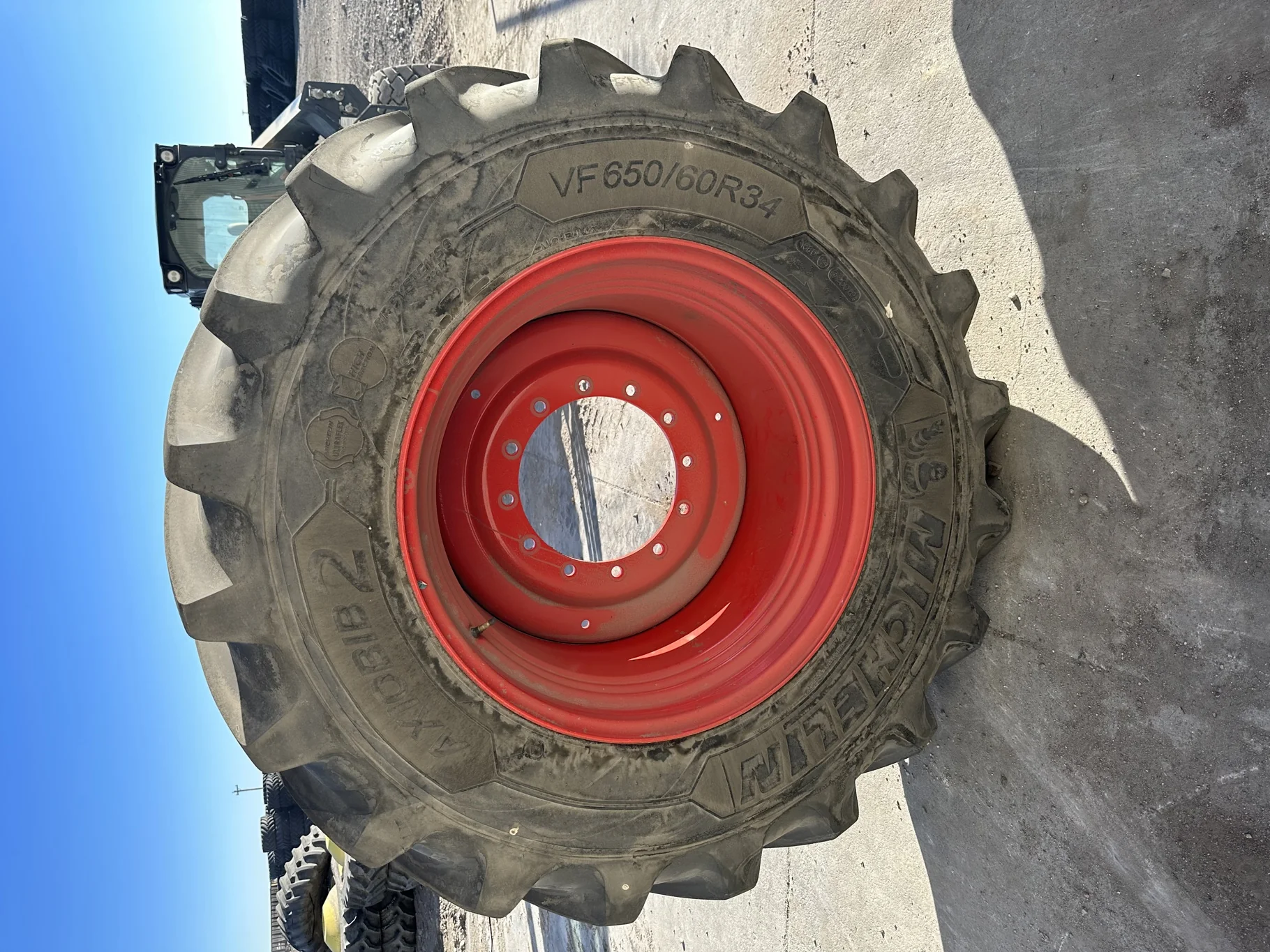 Used VF650/60R34 168D/165E Michelin AxioBib 2 TL 90-95% On 23 x 34 12-16.732 Fendt Red Wheel image 2