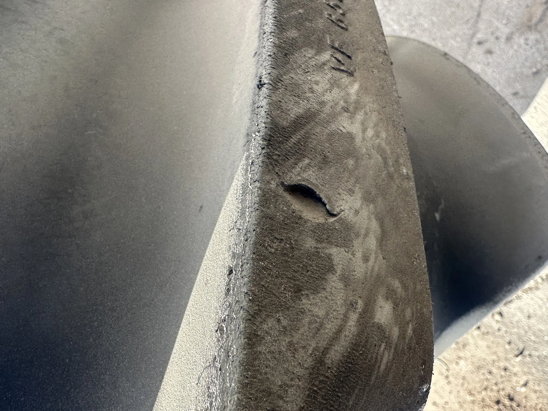 Used VF650/60R34 168D/165E Michelin AxioBib 2 TL 90-95% On 23 x 34 12-16.732 Fendt Red Wheel image 9