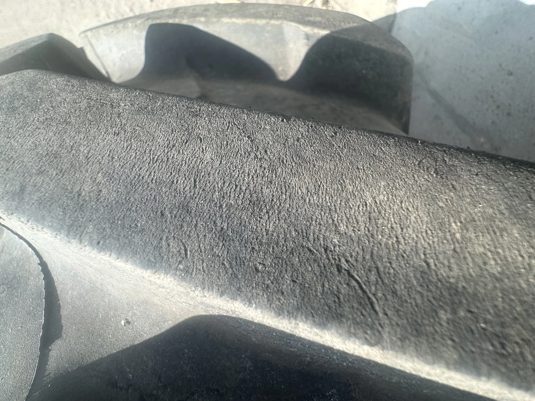 Used 85% 480/80R50 (18.4R50) Michelin AgriBib 2 R-1W (159A8/159B) TL on a 15 x 50 JD Yellow 12 image 5