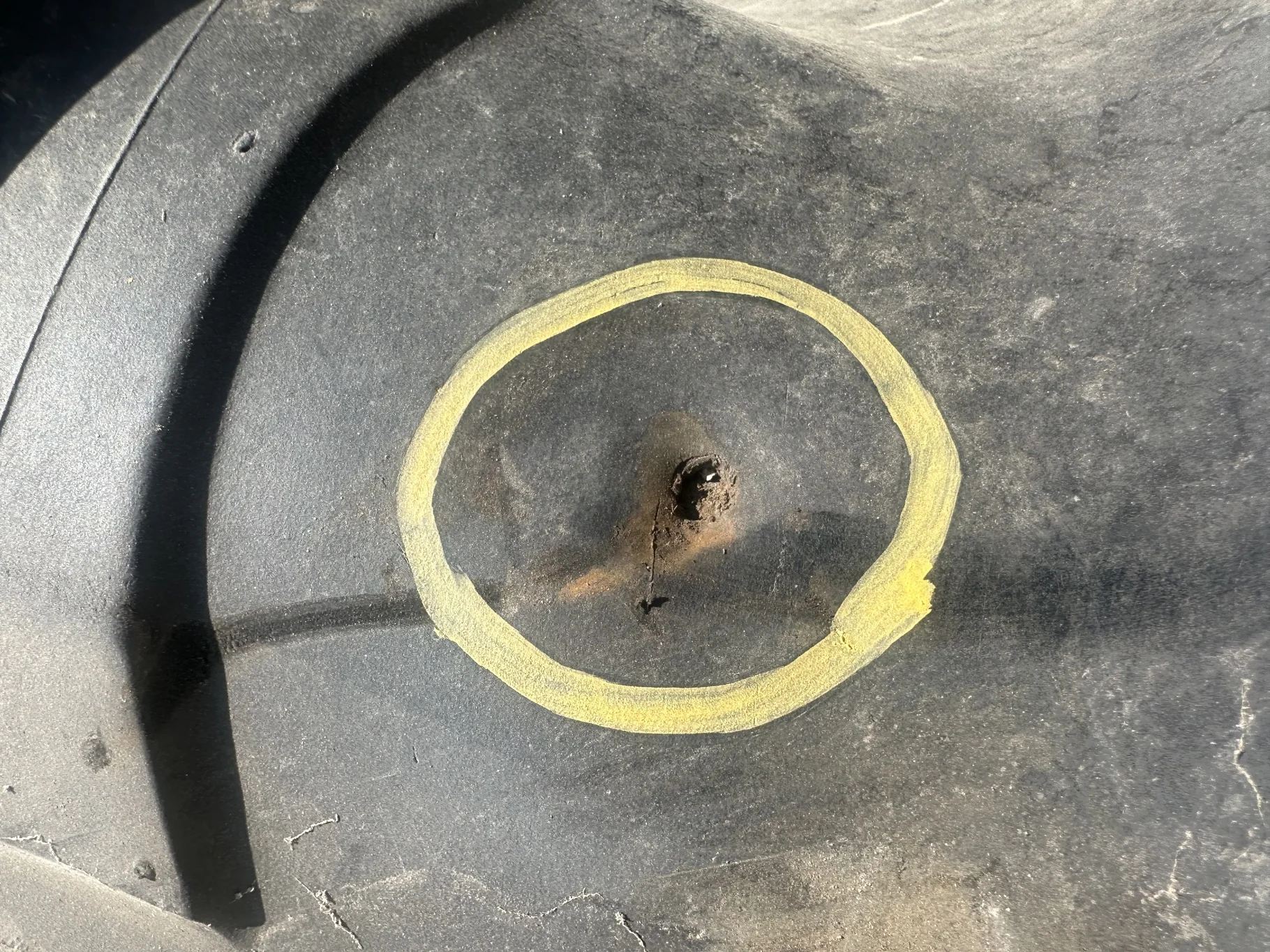 Used 85% 480/80R50 (18.4R50) Michelin AgriBib 2 R-1W (159A8/159B) TL on a 15 x 50 JD Yellow 12 image 6