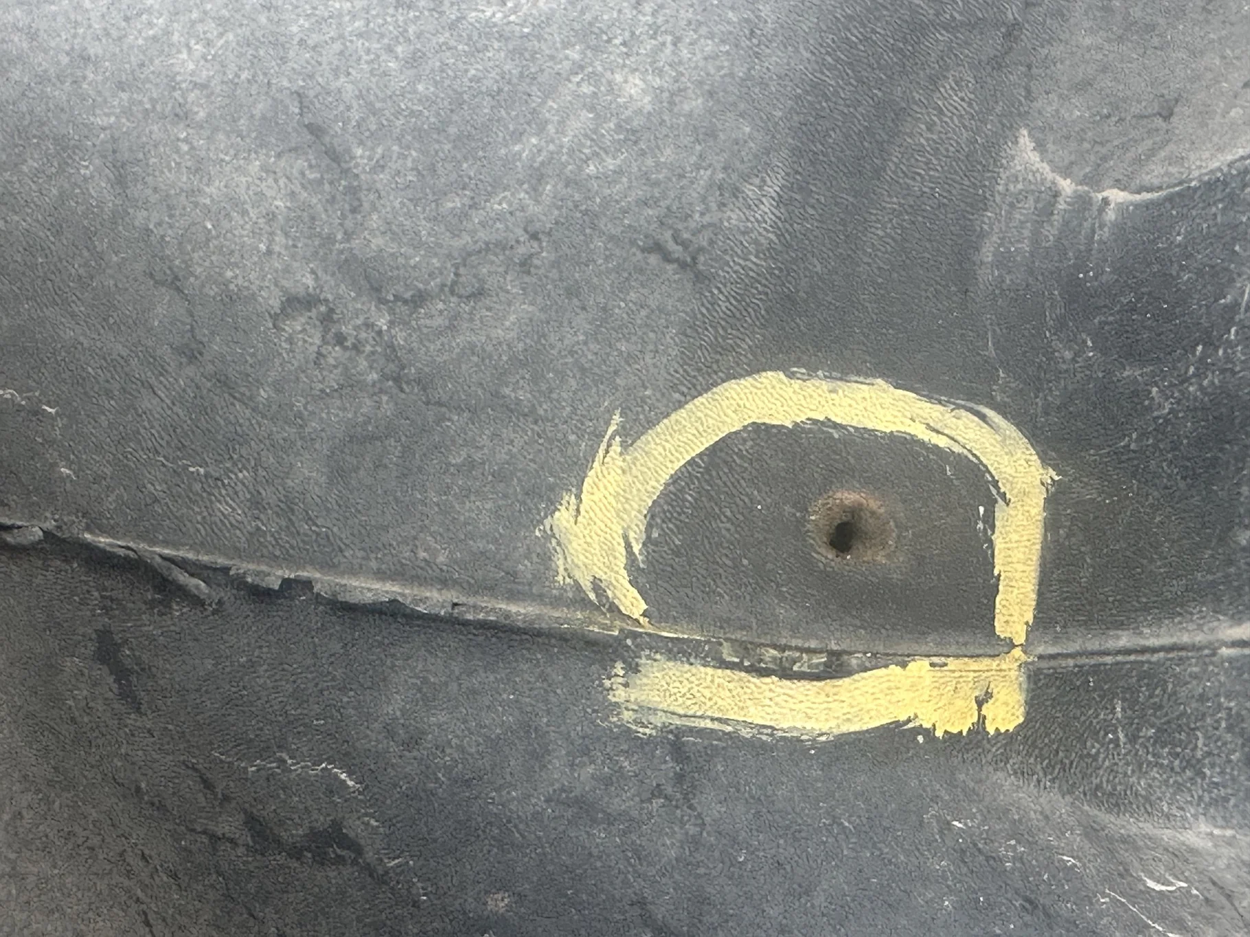 Used 85% 480/80R50 (18.4R50) Michelin AgriBib 2 R-1W (159A8/159B) TL on a 15 x 50 JD Yellow 10 image 5