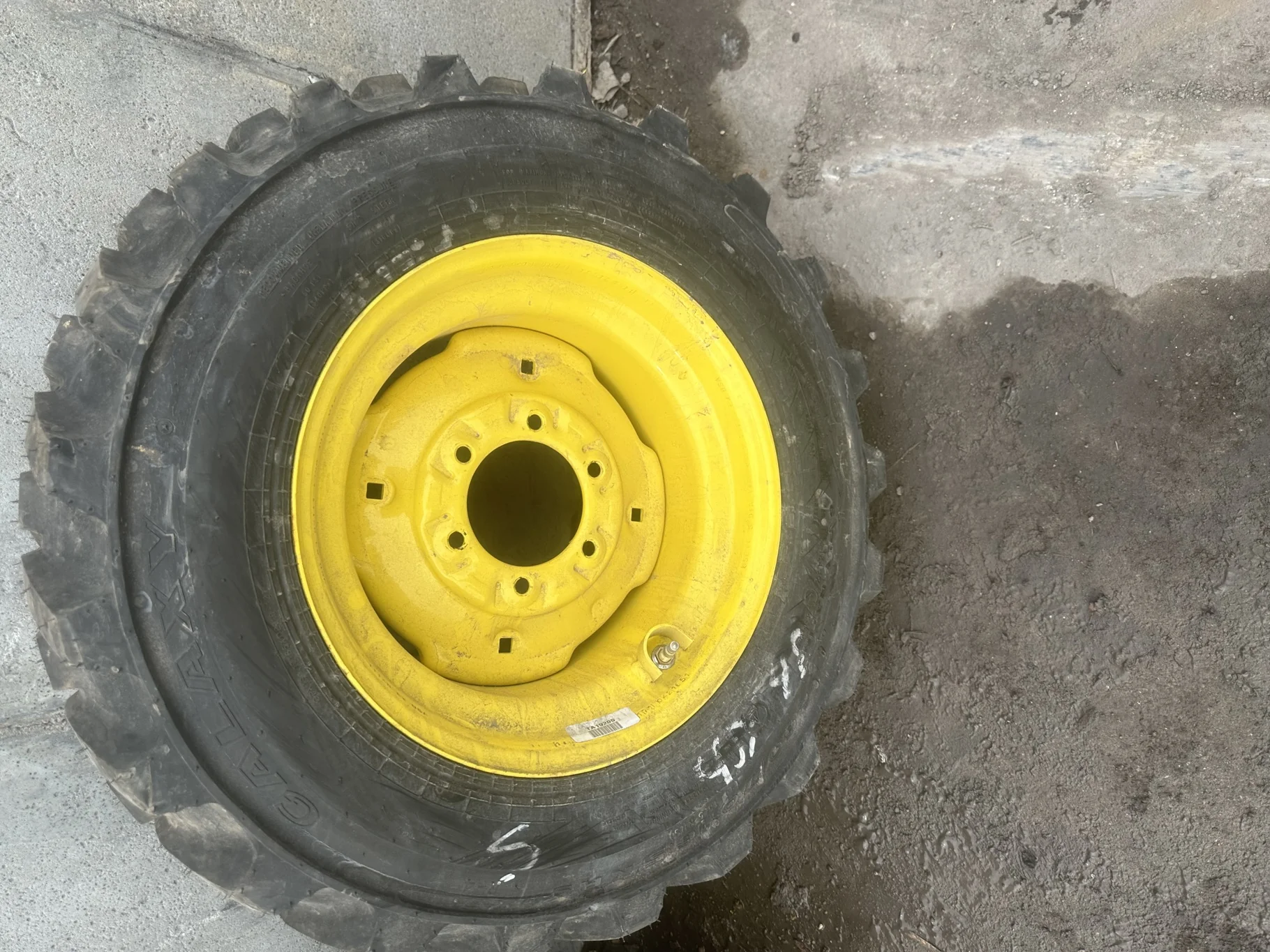 TAKE OFF 10-16.5 Galaxy XD2010 R-4 C(6Ply) TL on a 8.25 X 16.5 JD Yellow 6 Bolt Implement Whee image 2