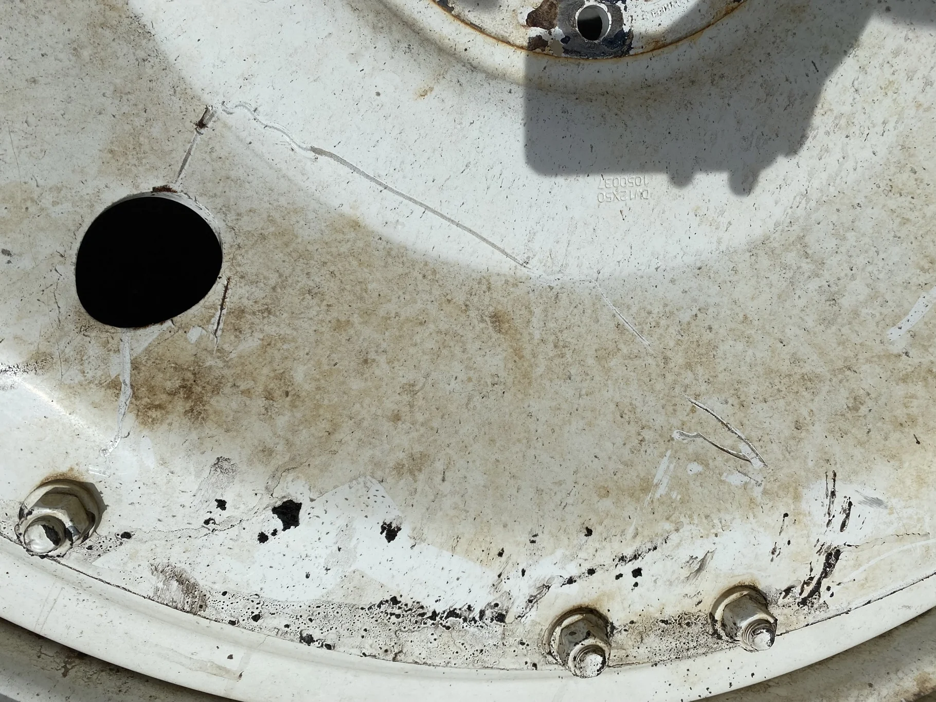 Used 75% 380/90R50 Michelin Agribib Row Crop R-1W (151A8/151B) TL on a 12 x 50 NH White GKN S image 8