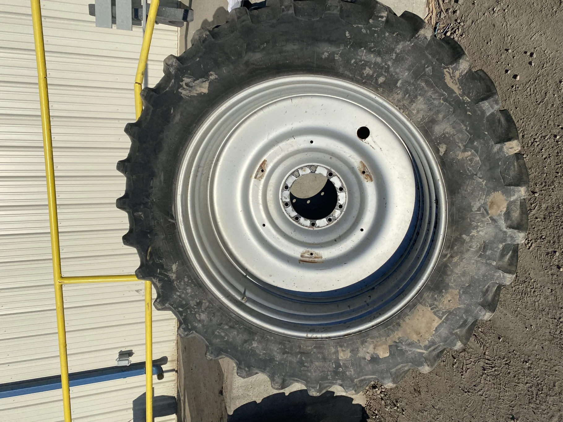 Used 72% 480/80R50 Firestone Radial Deep Tread 23 R-1W (159B) TL on 15 x 50 Case IH Silver 10 Bolt