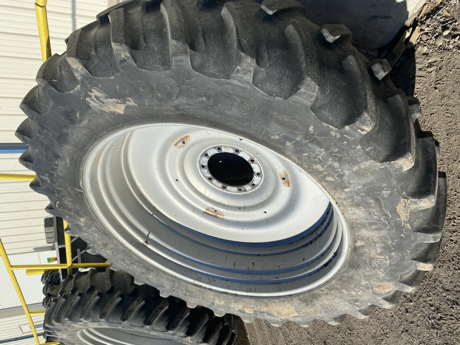 Used 72% 480/80R50 Firestone Radial Deep Tread 23 R-1W (159B) TL on 15 x 50 Case IH Silver 10 Bolt image 2
