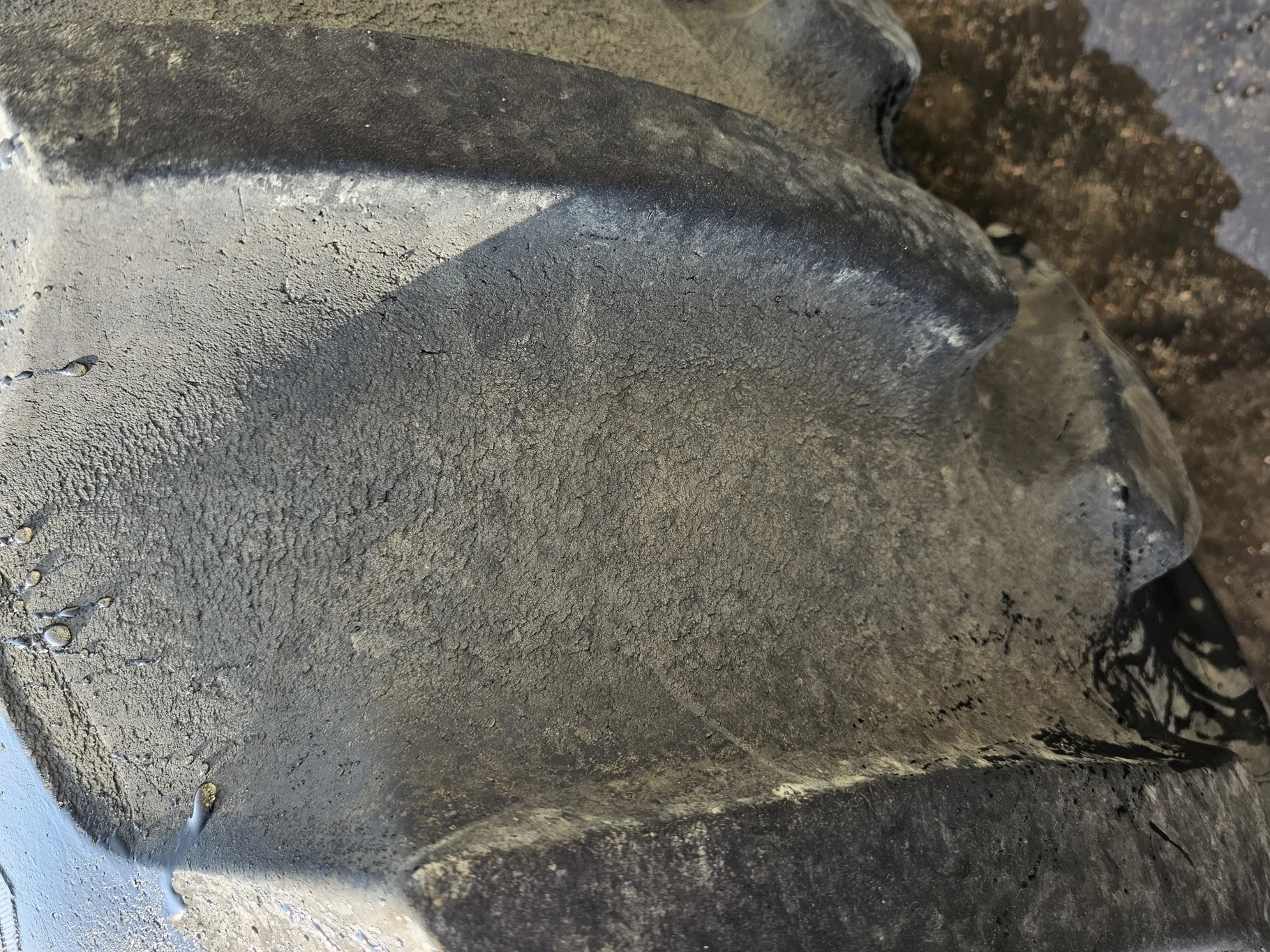 Used 80% 520/85R42 Firestone Radial All Traction 23 R-1W (157B) TL on 18 x 42 John Deere Yellow 10 image 4