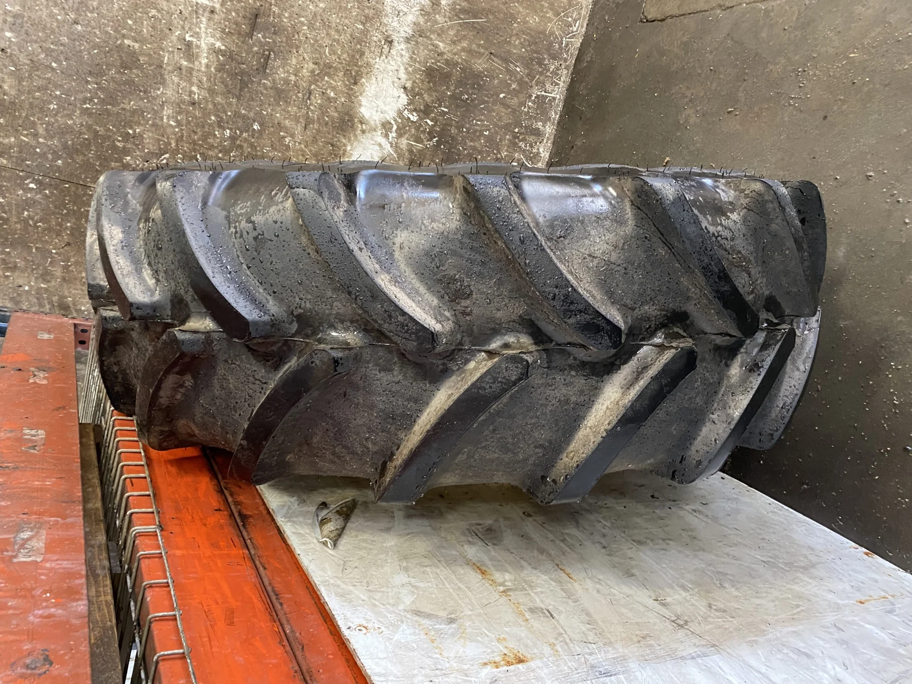 Used 98% 460/85R30 Firestone Performer EVO R-1W (145D) TL on a 15 x 30 JD Yellow GKN Style Whe image 4