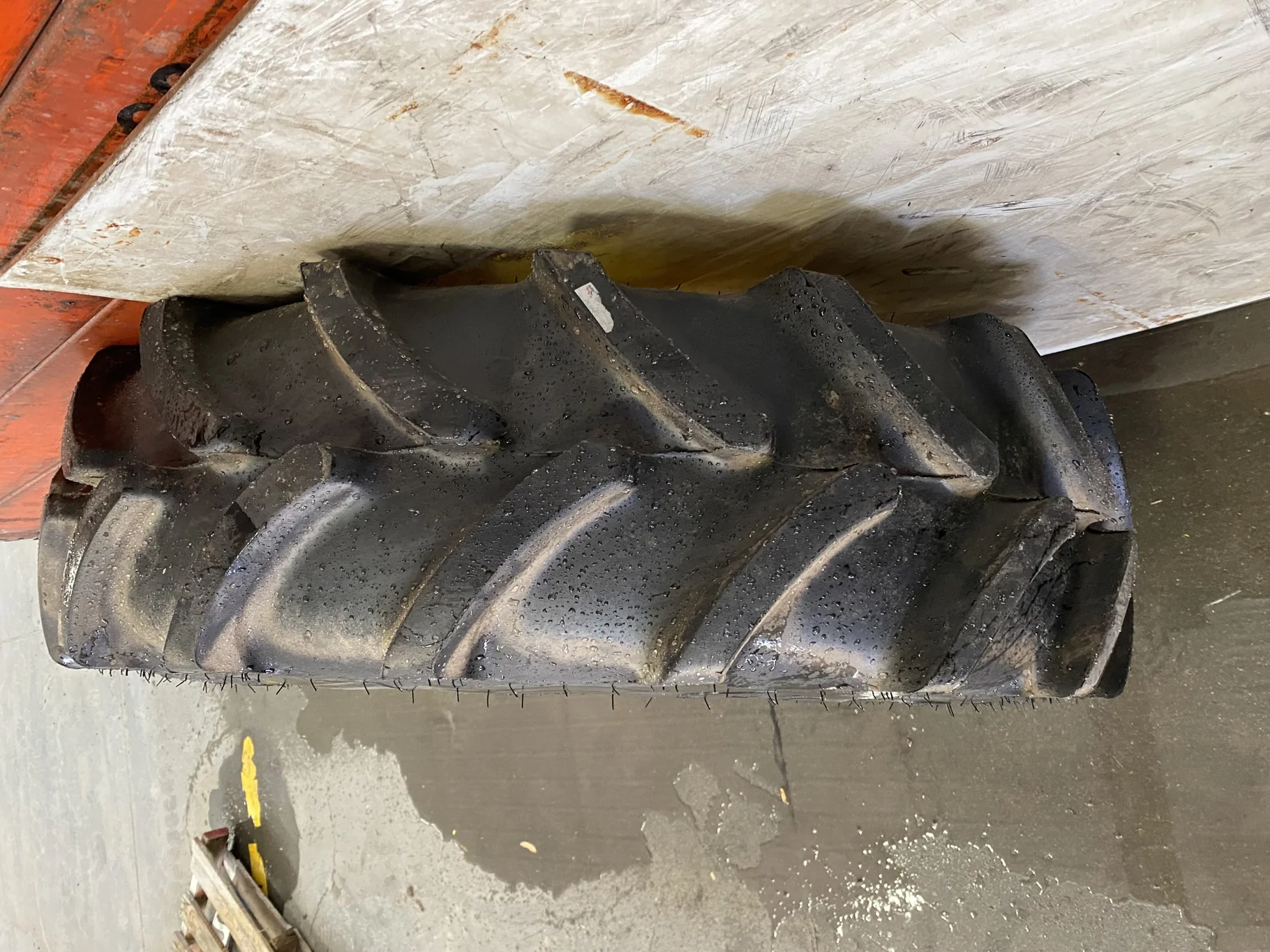 Used 85% 320/85R24 Firestone Performer 85 R-1W (122D) TL on a 10 x 24 John Deere Yellow 8 Bolt 6 Lo image 4
