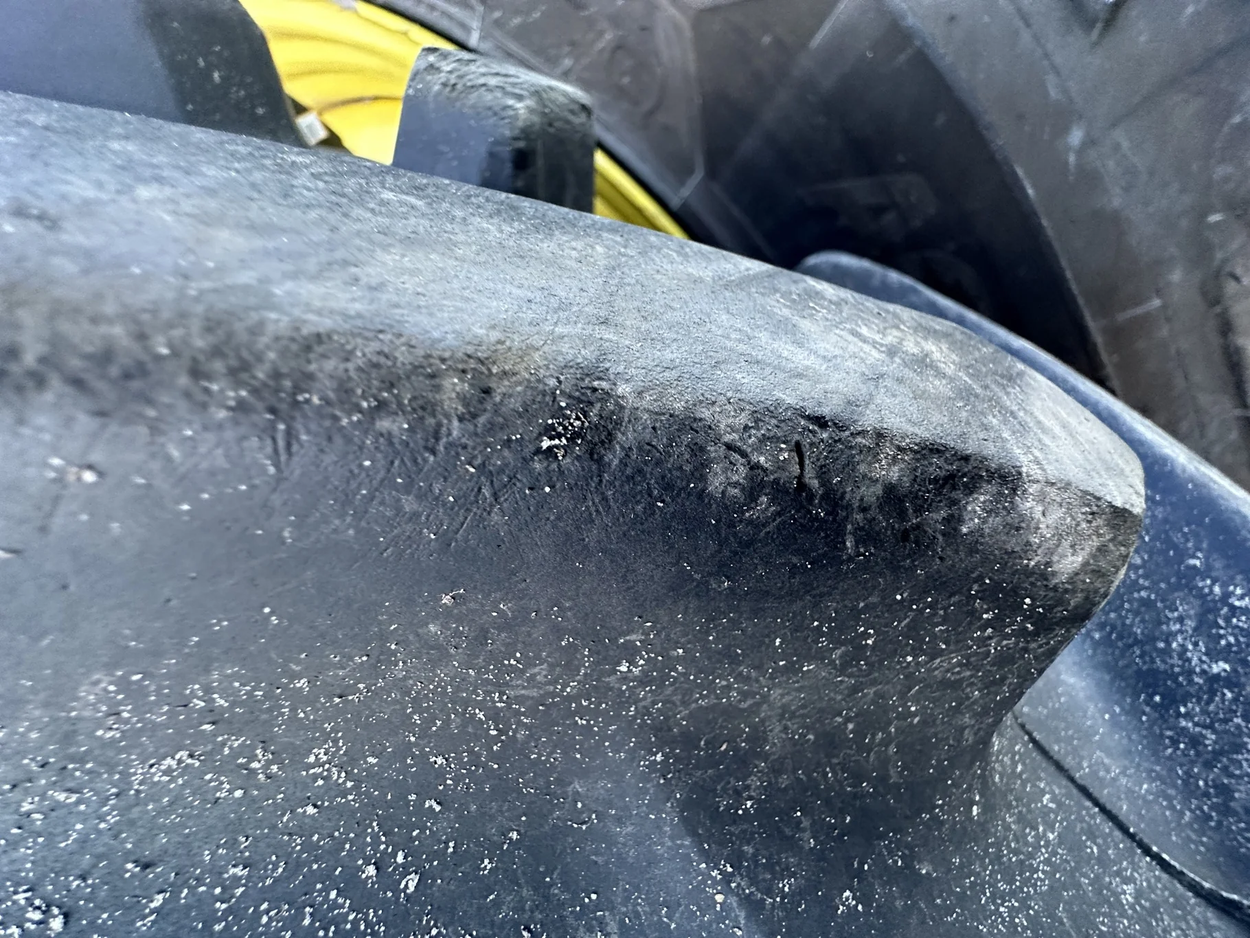 Used 90% 420/85R34 (16.9R34) Michelin AgriBib 2 R-1W 147A8/147B TL on a 15 x 34 JD Yellow Waff image 8