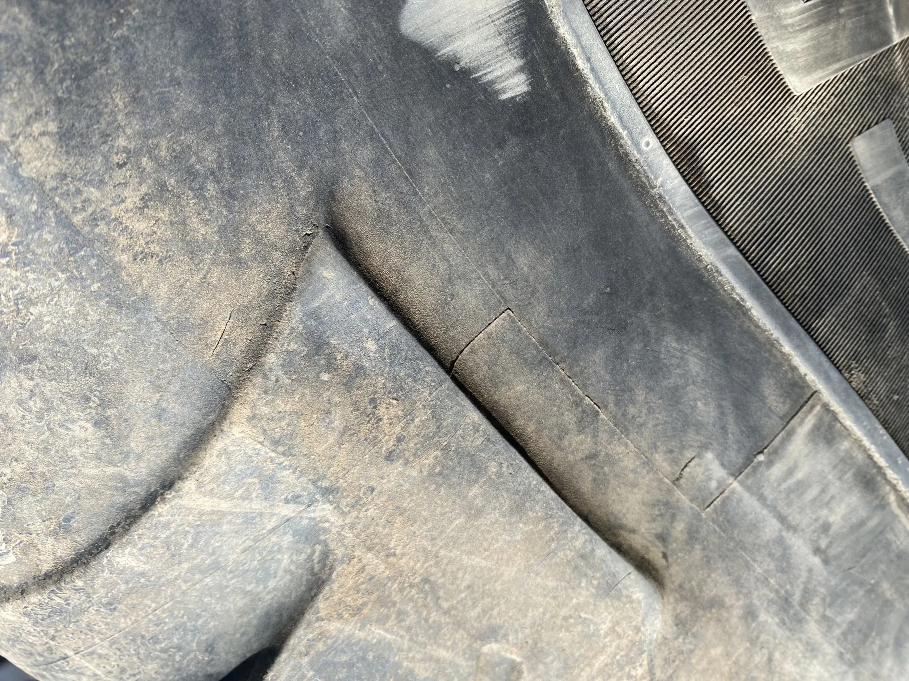 Used 60% 520/85R42 (20.8R42) Michelin AgriBib 2 R-1W (162A8/162B) TL on a 18 x 42 Case Silver 10 Bo image 9