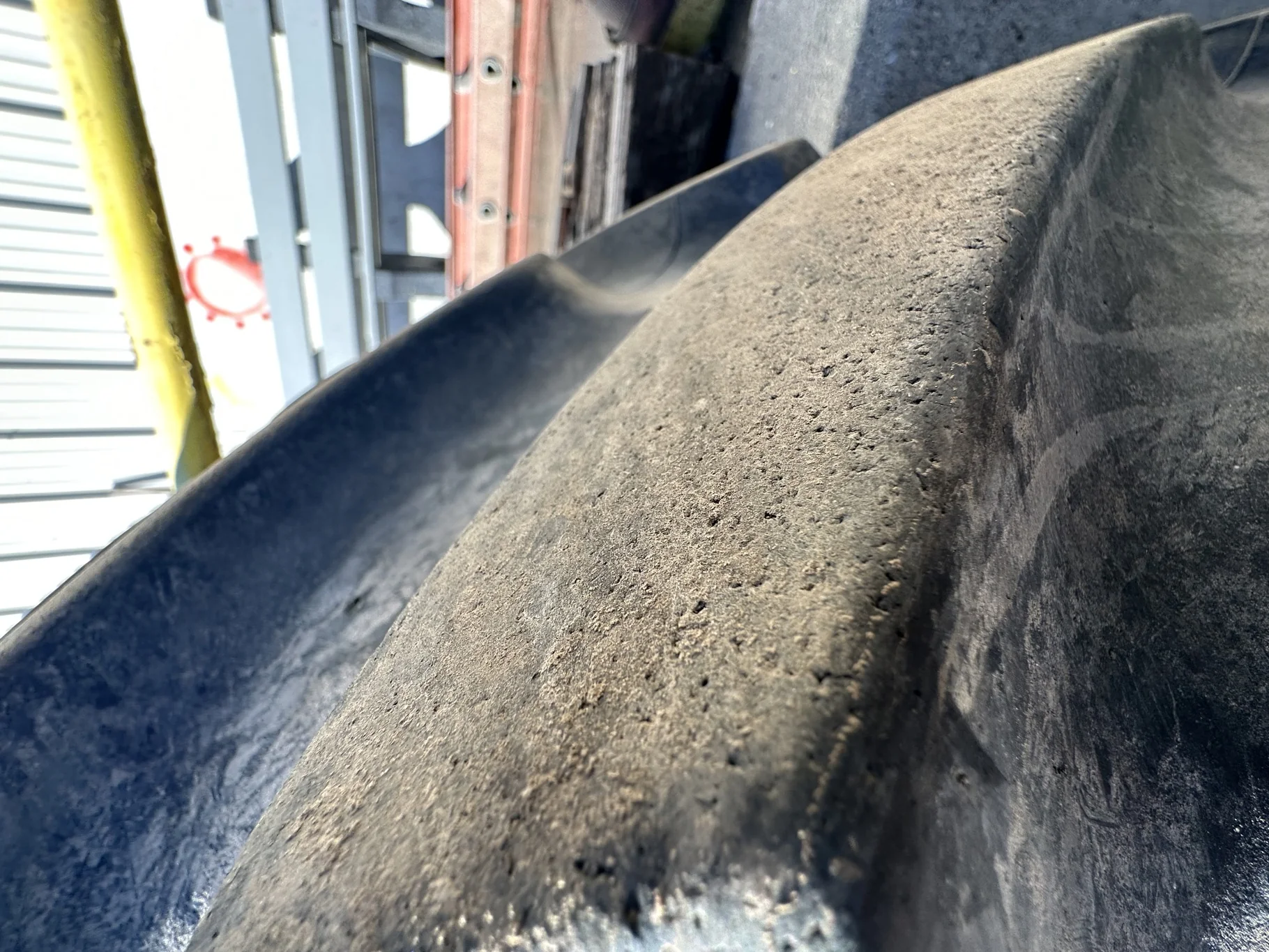 Used 85% VF480/80R50 Michelin SprayBib R-1W 179D TL on a 15 x 50 JD Yellow 10 Bolt (.906) Dual image 6