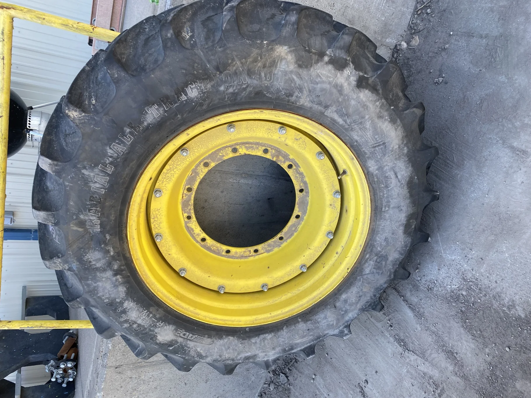 Used 85% VF 420/85R34 Firestone Radial All Traction DT (157B) on 15 x 34 12 bolt wheel with 12 bolt image 2