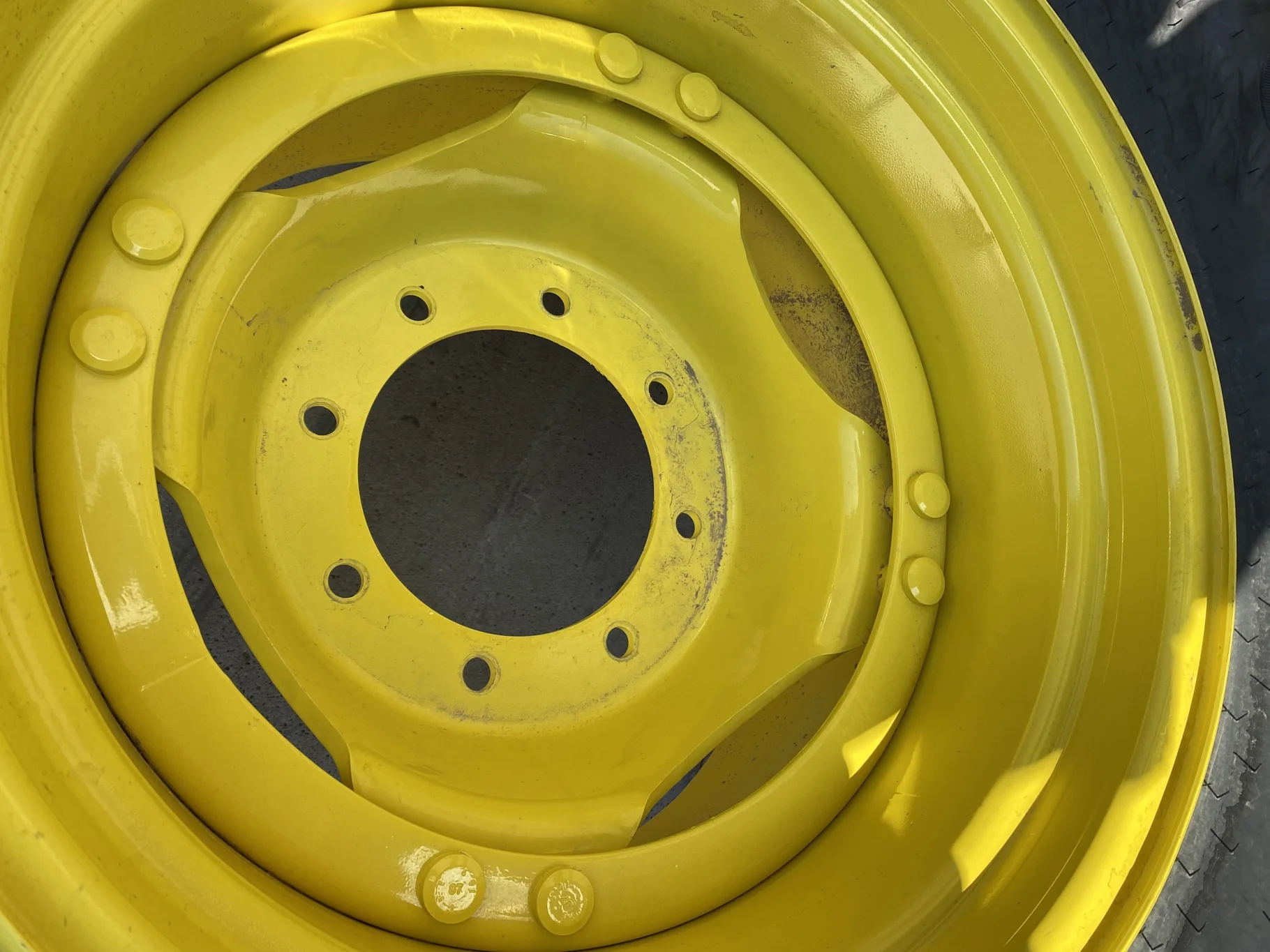 Used 98% 540/65R24 Continental TractorMaster R-1W 140D on a 16 x 24 JD Yellow 8 bolt wheel wit image 5