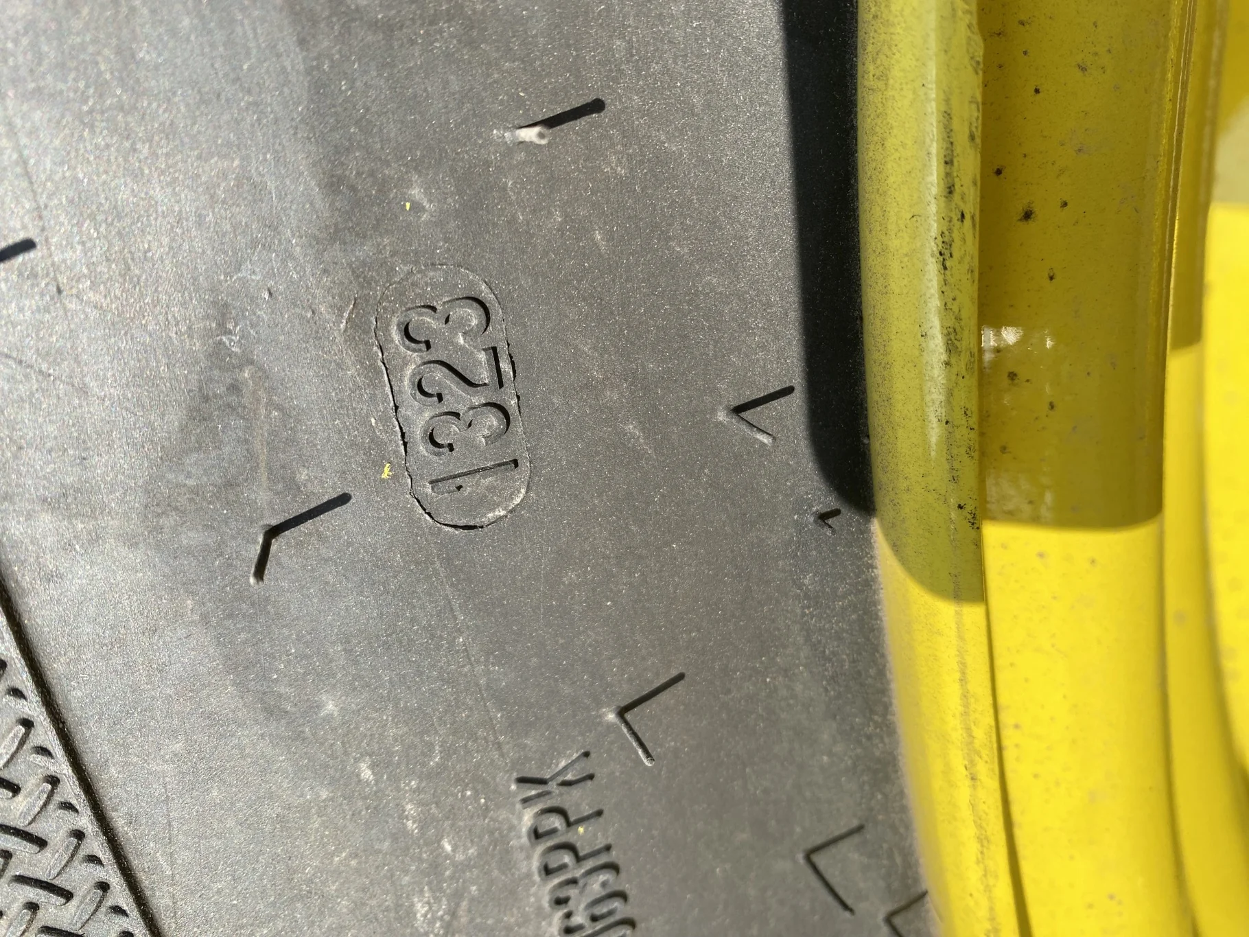 Take Off 600/65R38 Continental TractorMaster R-1W 153D  TL on a 18 X 38 JD Yellow 12 Bolt (.93 image 7