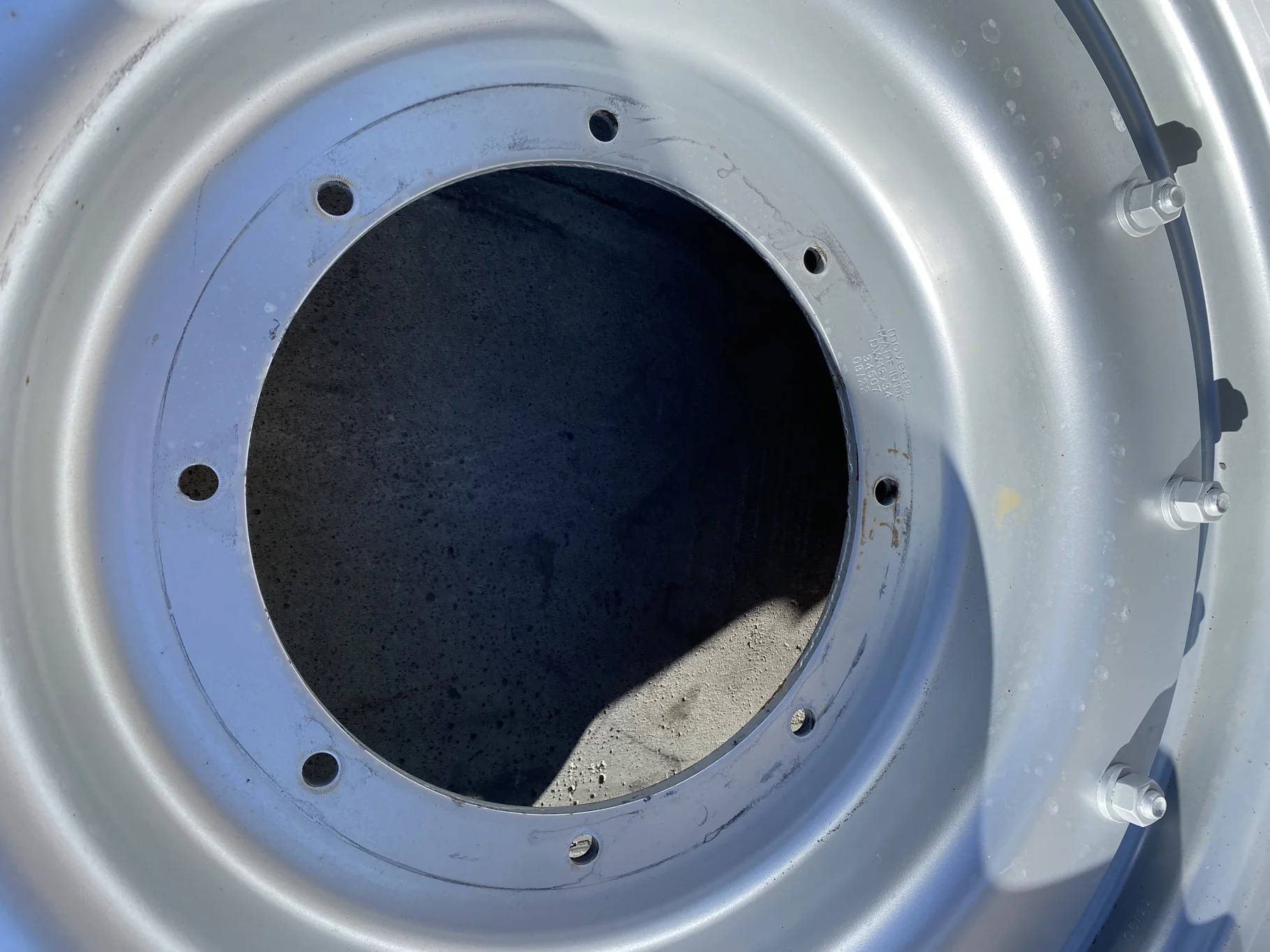 Used 94% 380/85R34 Mitas AC85 TL (146A8) on a 18 x 34 16 Bolt Stub DIsc With A 8 Bolt Center (8-15.8 image 4