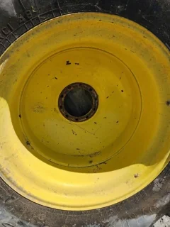 Used 80% 580/85R42 Firestone DT on 18 x 42 10 Bolt JD Inside Dolly Dual image 2