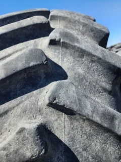 Used 80% 580/85R42 Firestone DT on 18 x 42 10 Bold JD Outside Dolly Dual image 10