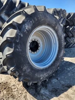 NTO 710/70R38 Mitas AC65 R1W 169A8 mounted on 23 x 38 Rogator 12 Bolt Sprayer Wheel image 2