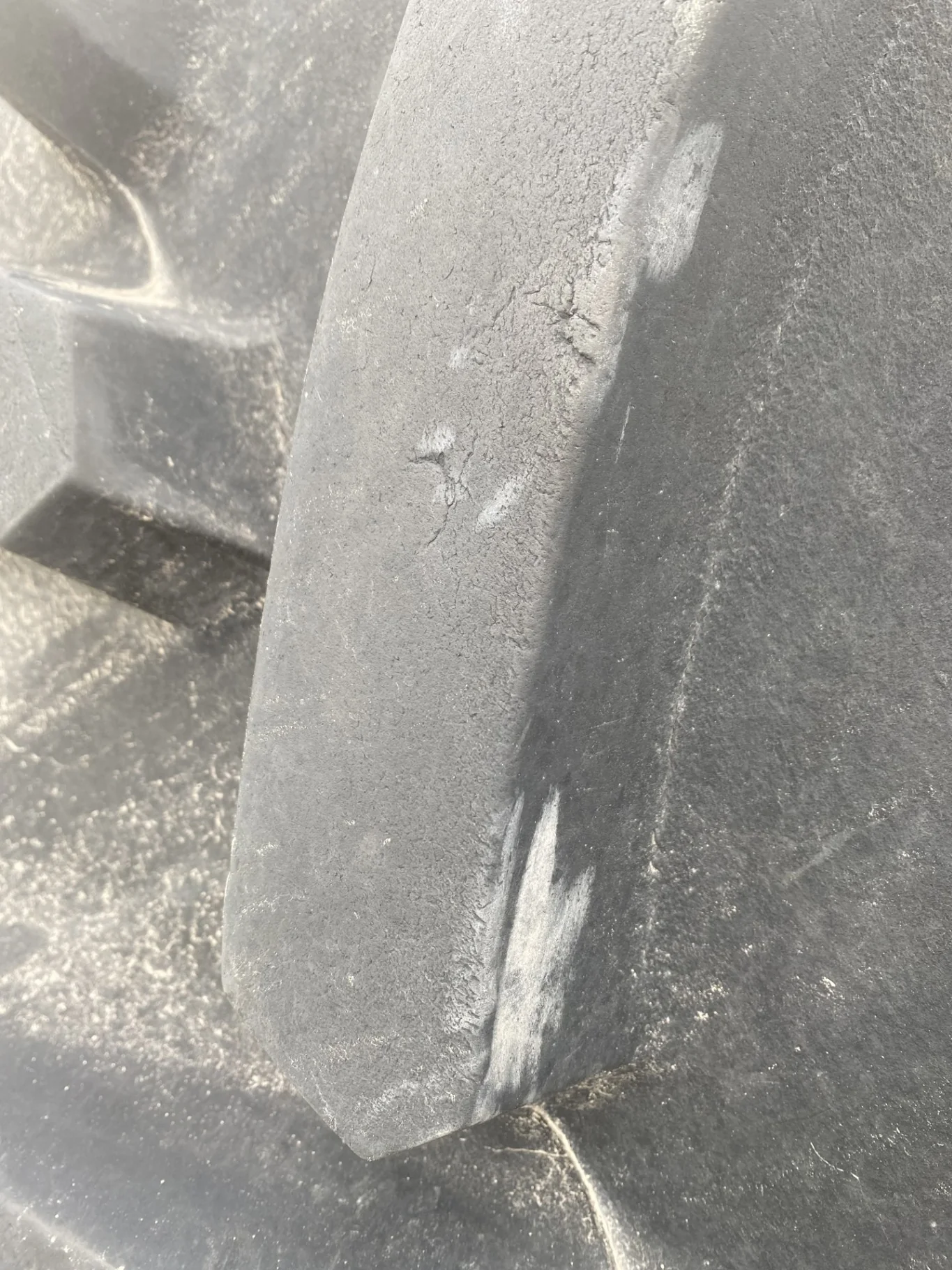 Used 95% LSW 800/55R46 Goodyear Optitorque R-1 (190D) mounted on 28 X 46 John Deere Yellow 12 Bolt image 8