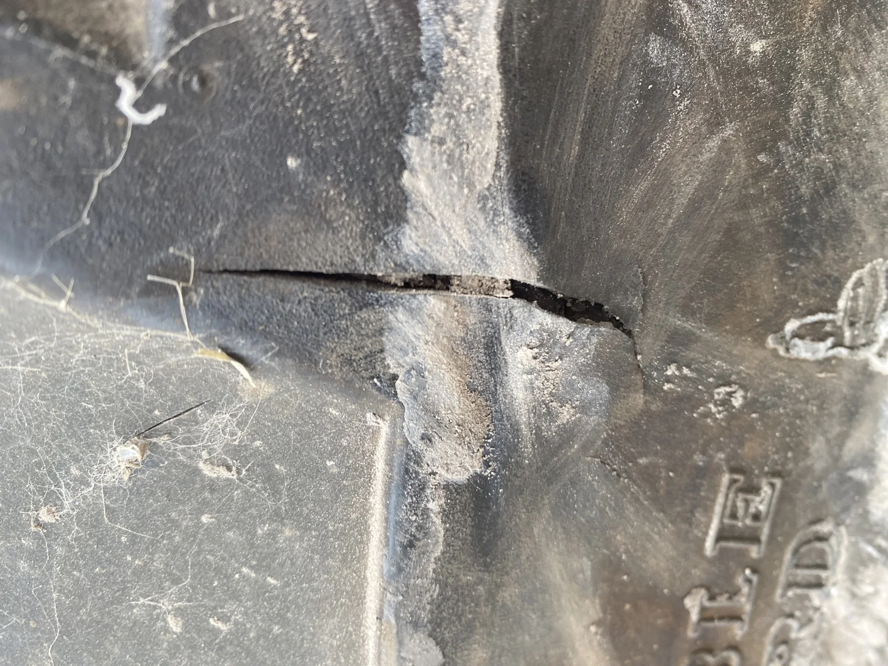 USED 55% 480/70R30 Titan AG49M R1W TL Mounted on 15 x 30 JD Yellow 12 Bolt (3 Bolt) (12-16-14) image 9
