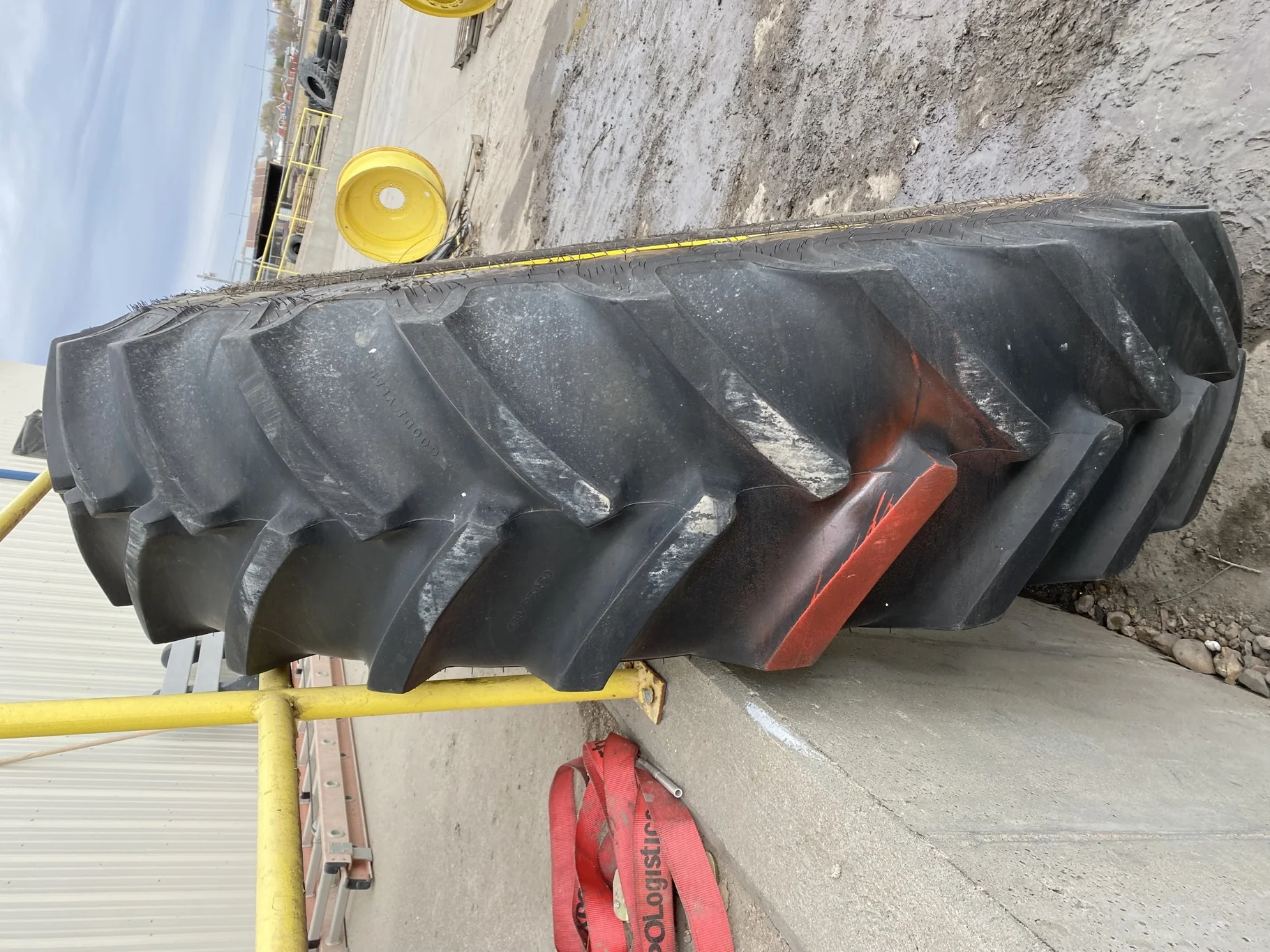 Used 90% 480/95R50 Goodyear Optitrac DT800 on 15 x 50 JD Stub Disc (164A8) (Lug Stubble, Paint Spots image 3