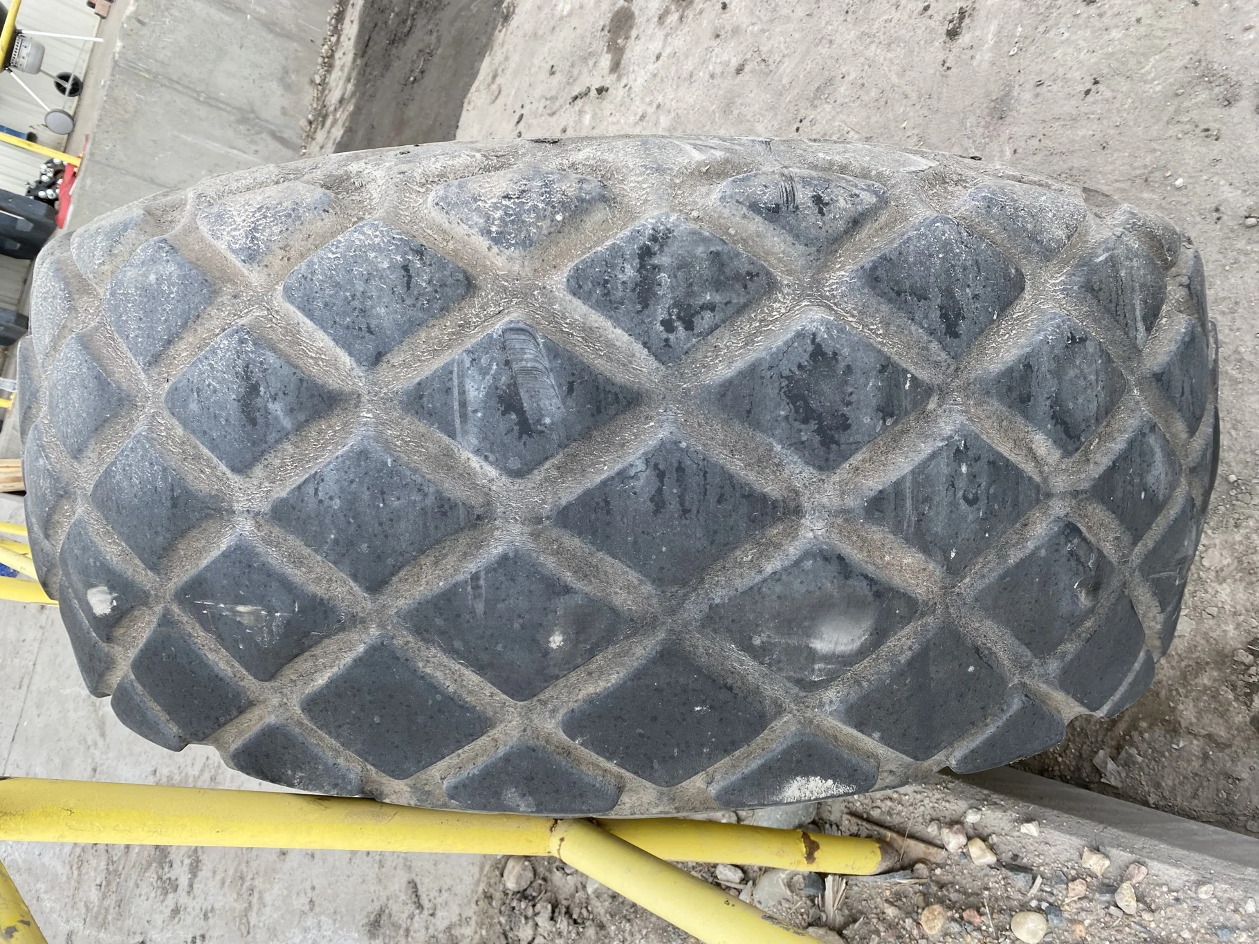 USED 45% 23.1-26 Goodyear All Weather 10 ply Mounted on 20 x 26 John Deere Yellow 10 Bolt Rim (10-1 image 2