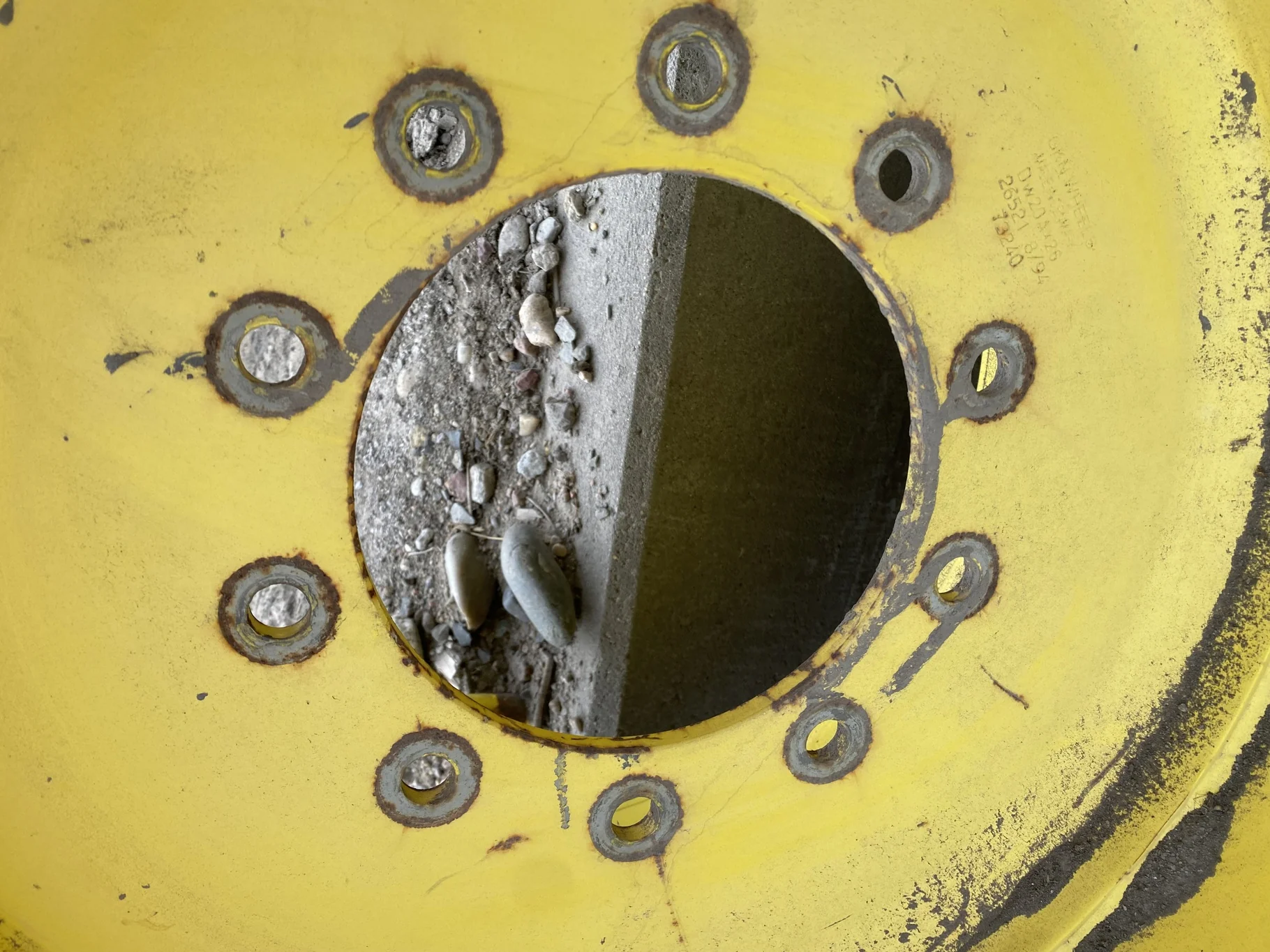 USED 45% 23.1-26 Goodyear All Weather 10 ply Mounted on 20 x 26 John Deere Yellow 10 Bolt Rim (10-1 image 5