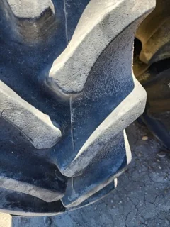 Used 77% 380/80R38 Firestone Radial All Traction DT 142B On 12 x 38 3 bolt waffle with10 bolt cen image 3