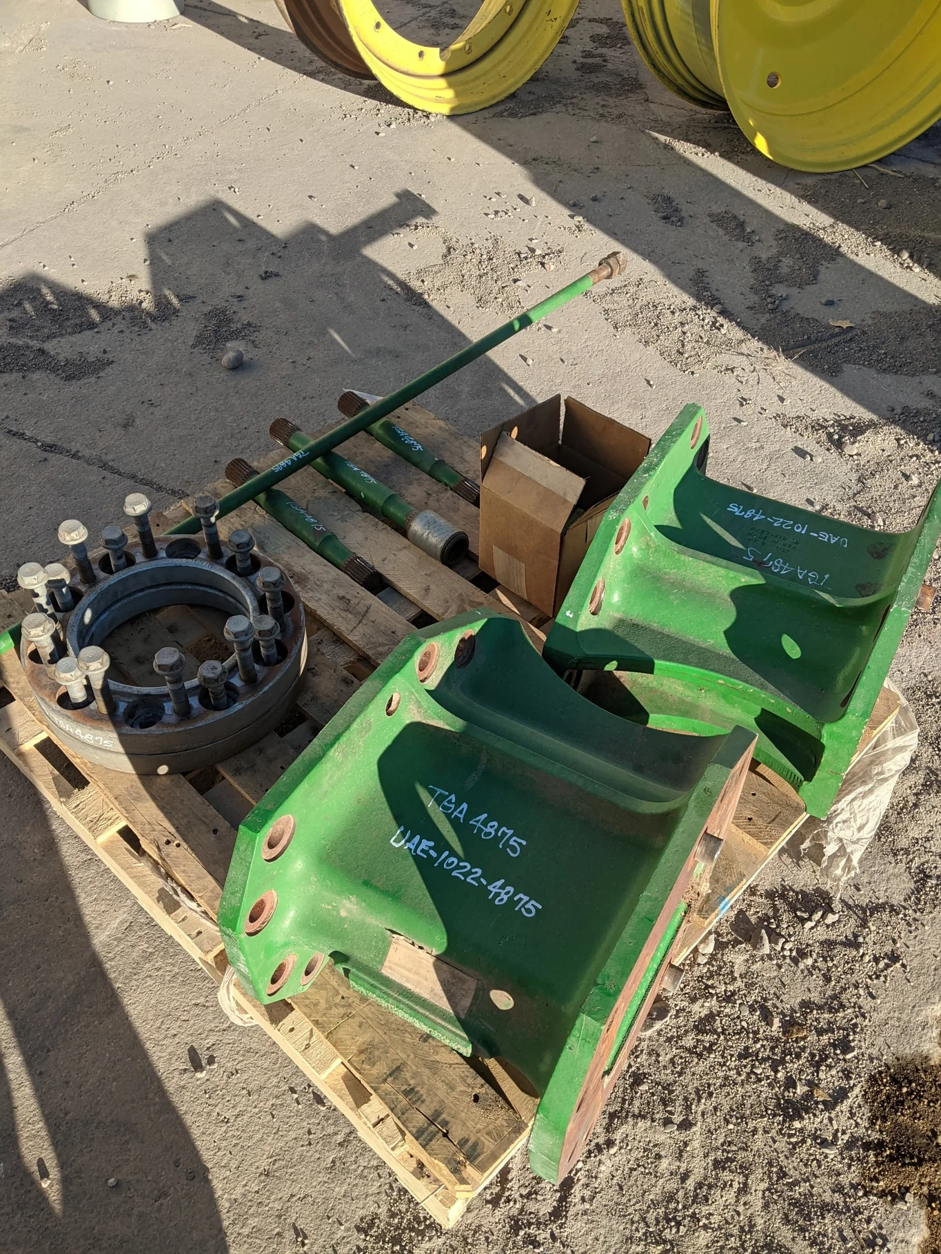 Used 15-1/2" Frame EXT KIt- John Deere S670(NS) (includes - 1 box hardware, 3 short  drive shaft, 1