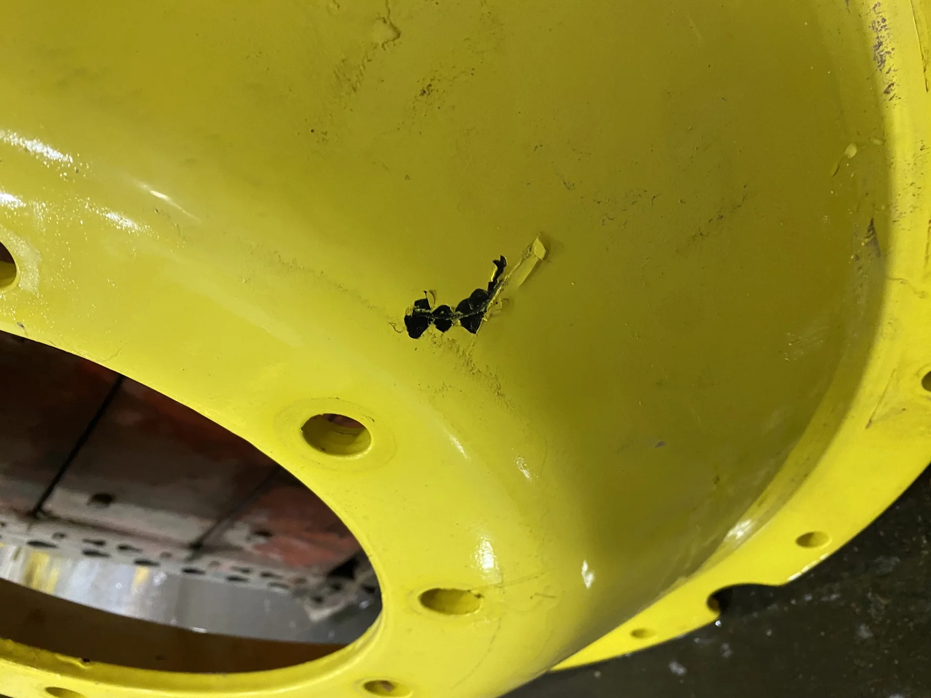 USED DISC 34" JD 10 Bolt Heavy Duty Waffle Disc image 2