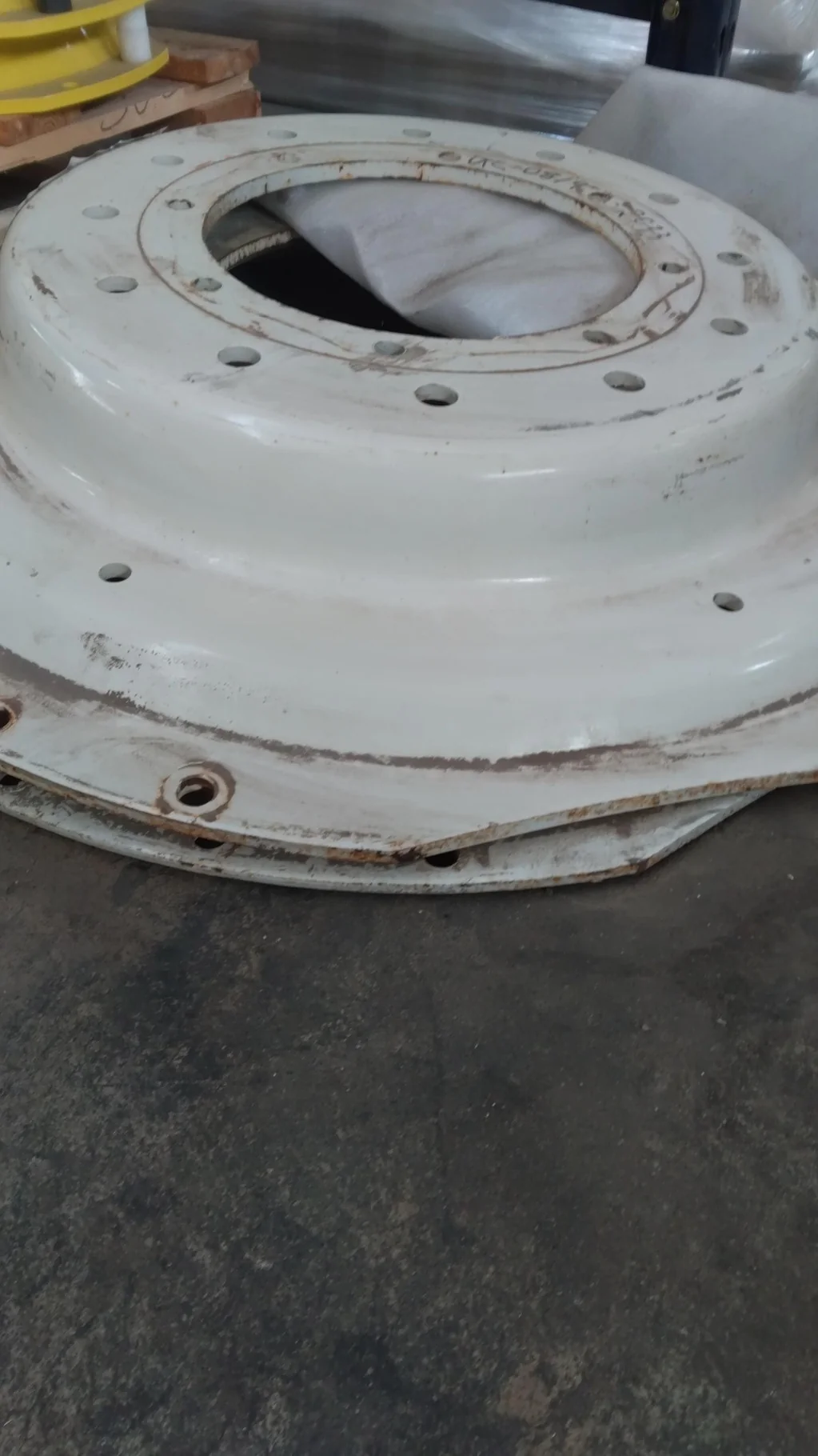 USED DISC 38" New Holland White 8 Bolt (.688) Waffle Center (8-12.993-11.446) 2" image 2