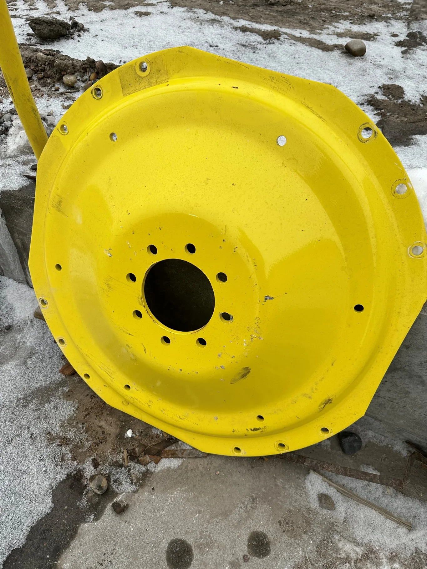 USED DISC 38" AGCO GRAY 3 Bolt Waffle Center (8-8-6) Good Condition (scuffs, chips)