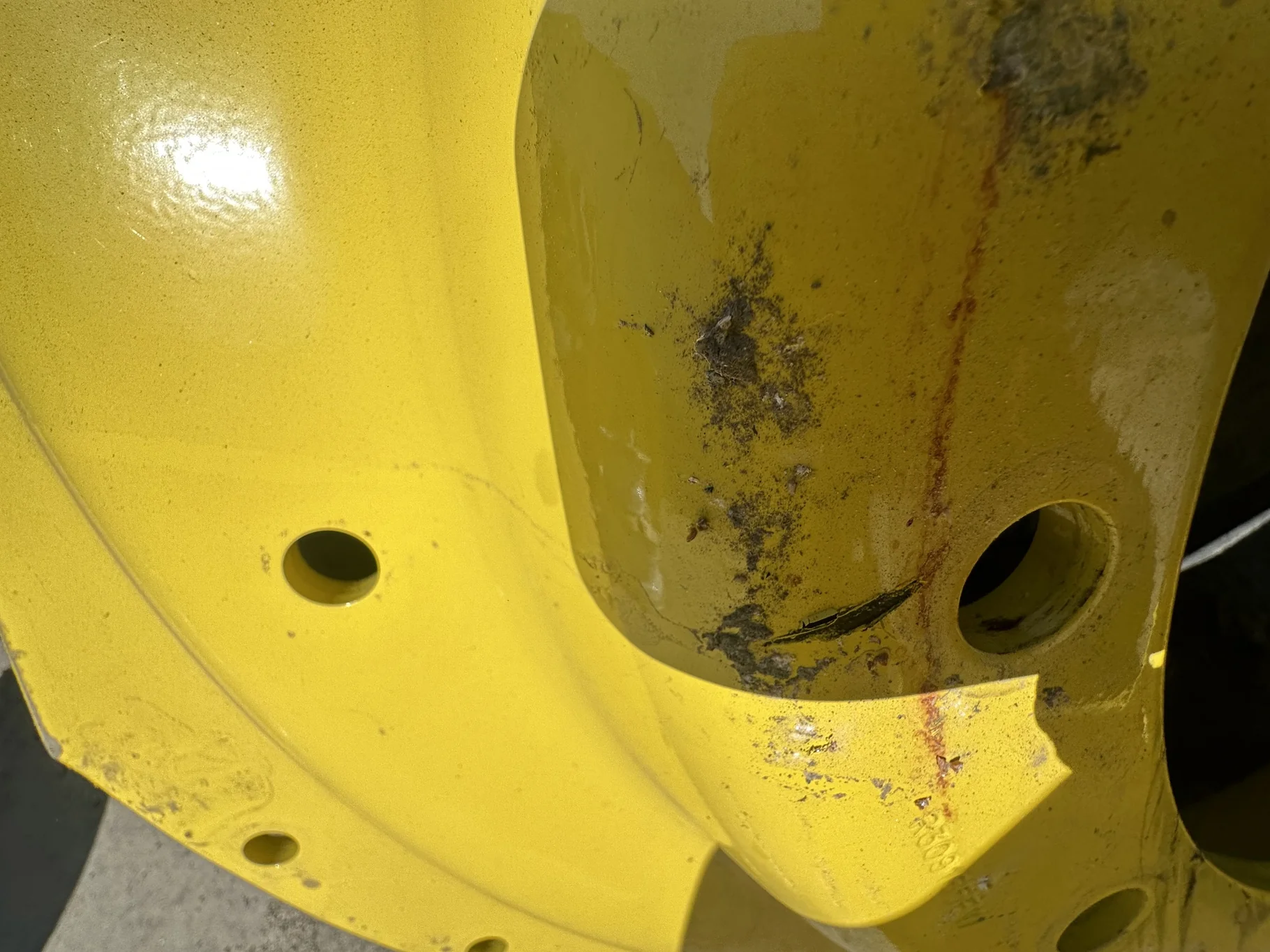 USED DISC 38" John Deere Yellow  3 Bolt Waffle with 12 Bolt Centers (12-16.625-14.625) - (rust spots image 4