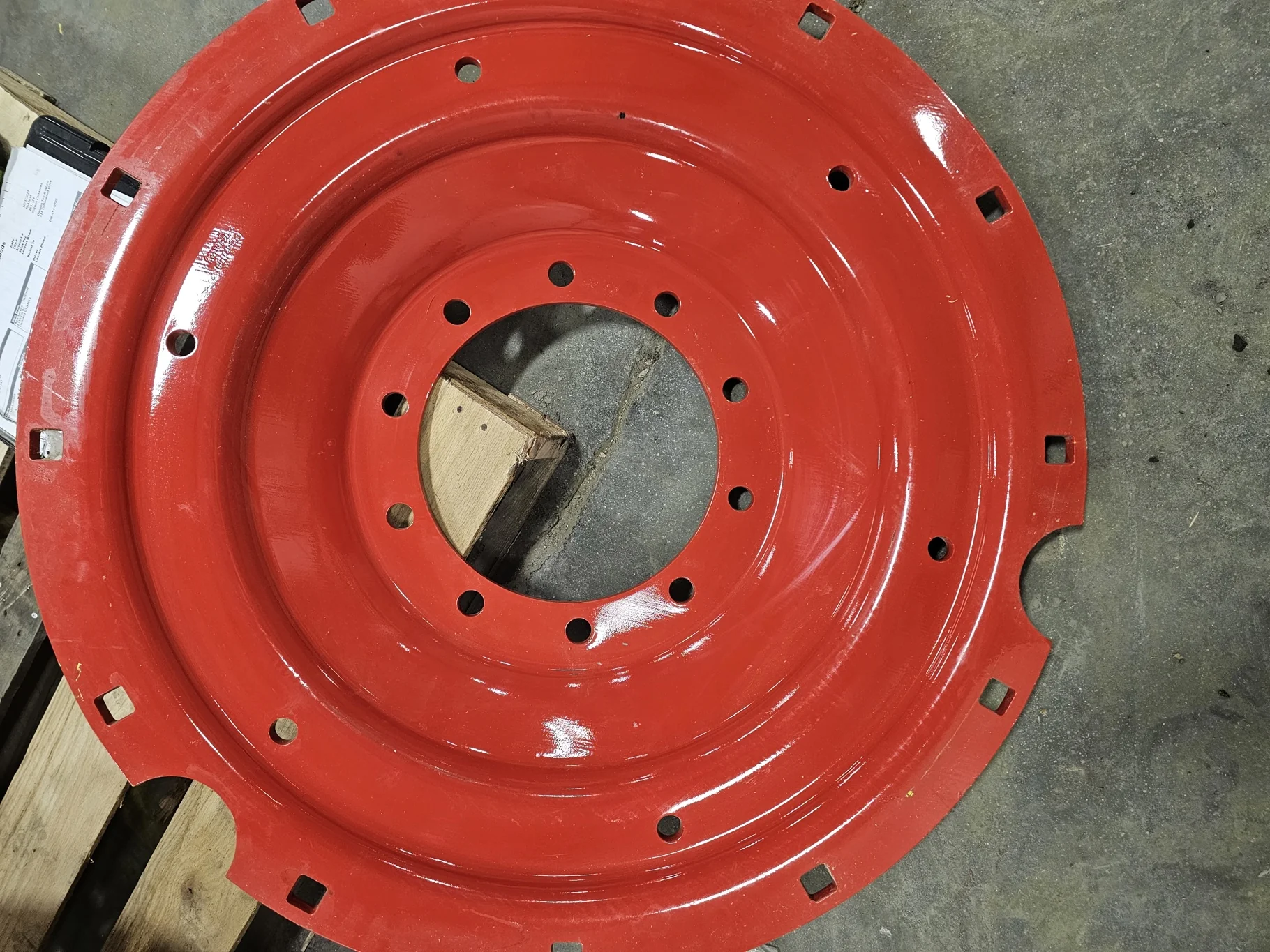 USED DISC 38" Fendt Red 10 Bolt Stub Disc Center (10-13.189-11.090) (scratches) image 5