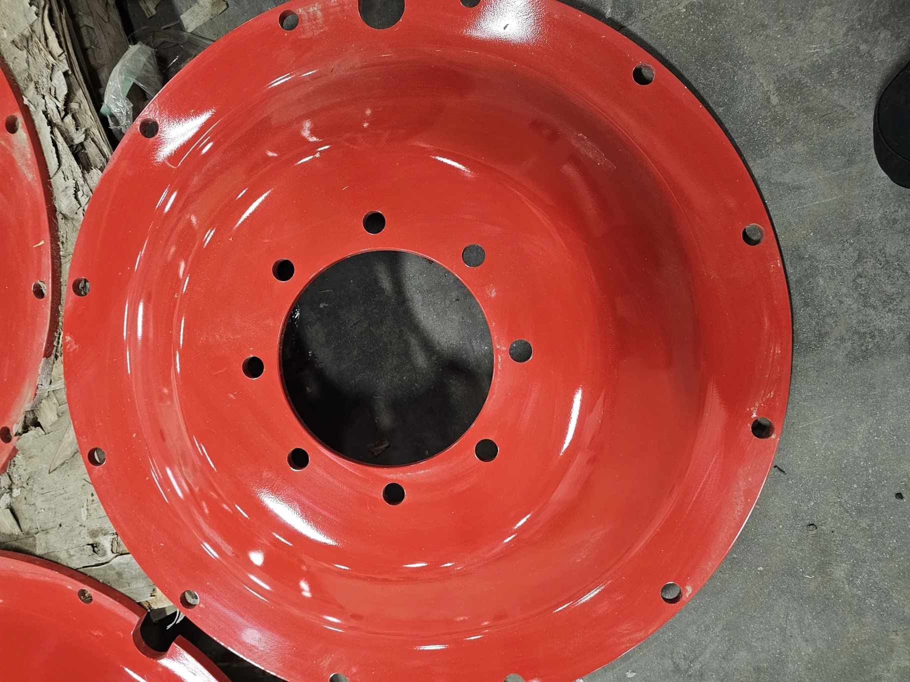 USED DISC 38" Fendt Red 8 Bolt Stub Disc center (8-10.75-8.75) (scratches)