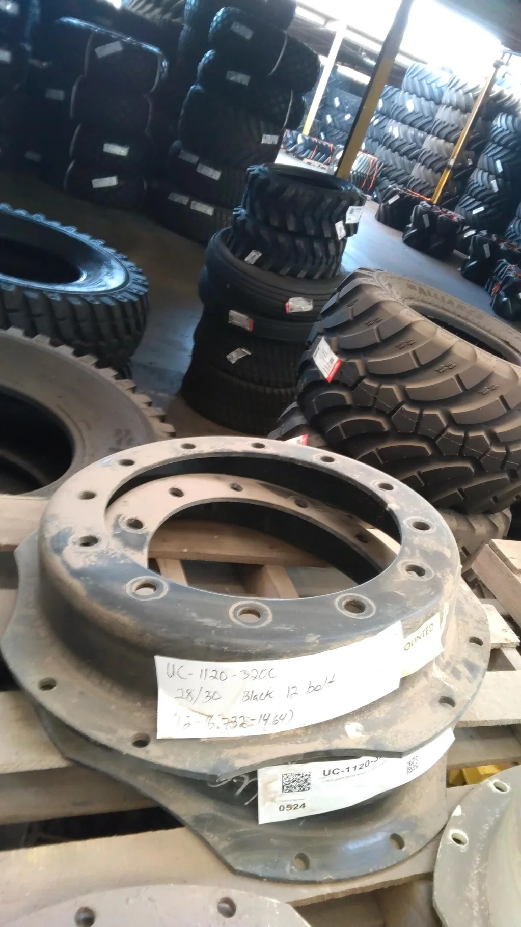 USED DISC 28/30 Black 12 Bolt Waffle Center (12-16.732-14.64) image 2