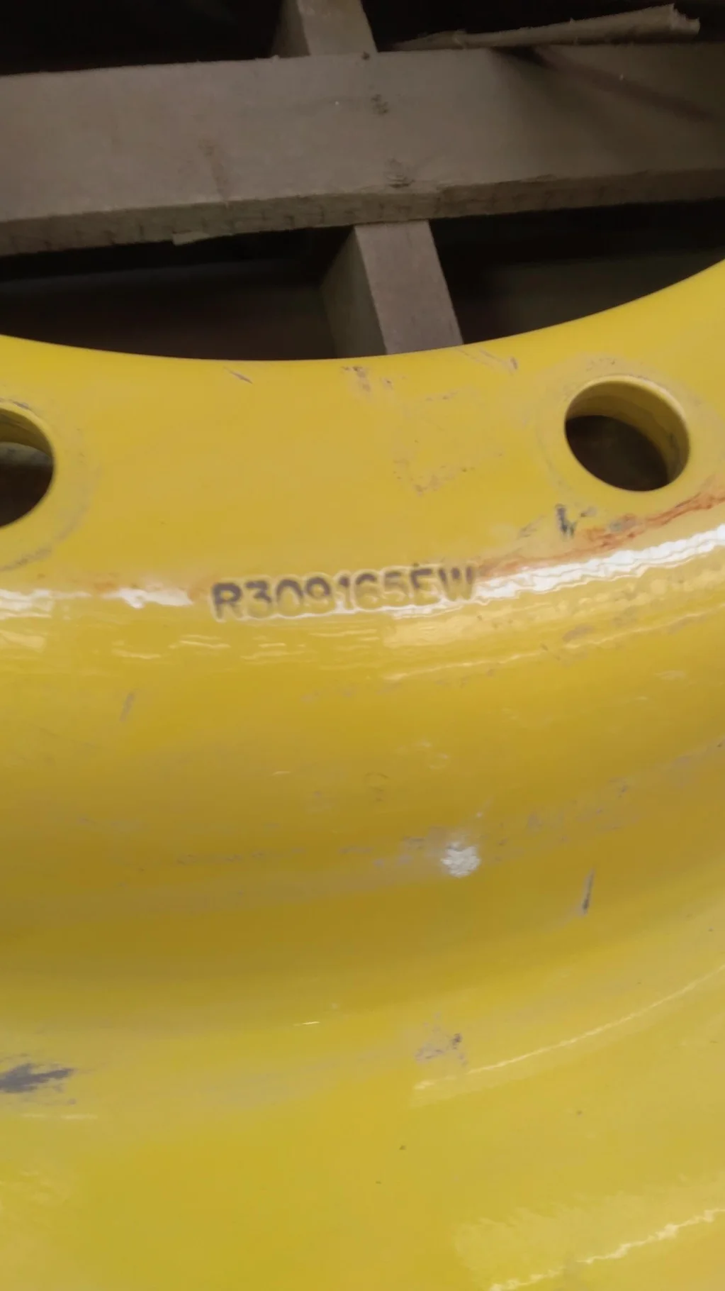 USED DISC 38" John Deere Yellow 12 Bolt (.906) Waffle Center (12-16.732-14.620) 4" Offset - Good Con