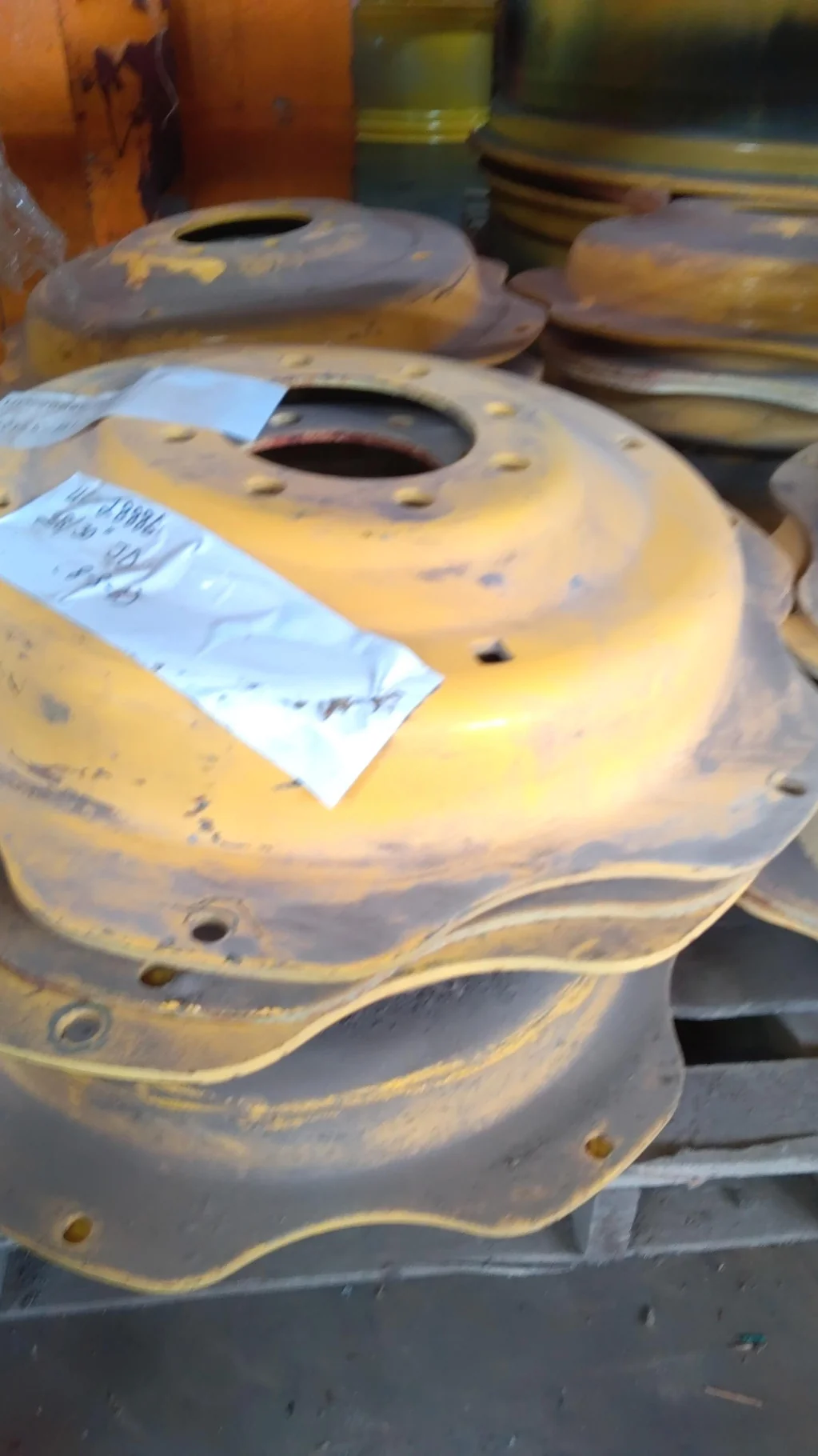 USED DISC 28/30" JD 6 clamp 8-8-6 center image 3