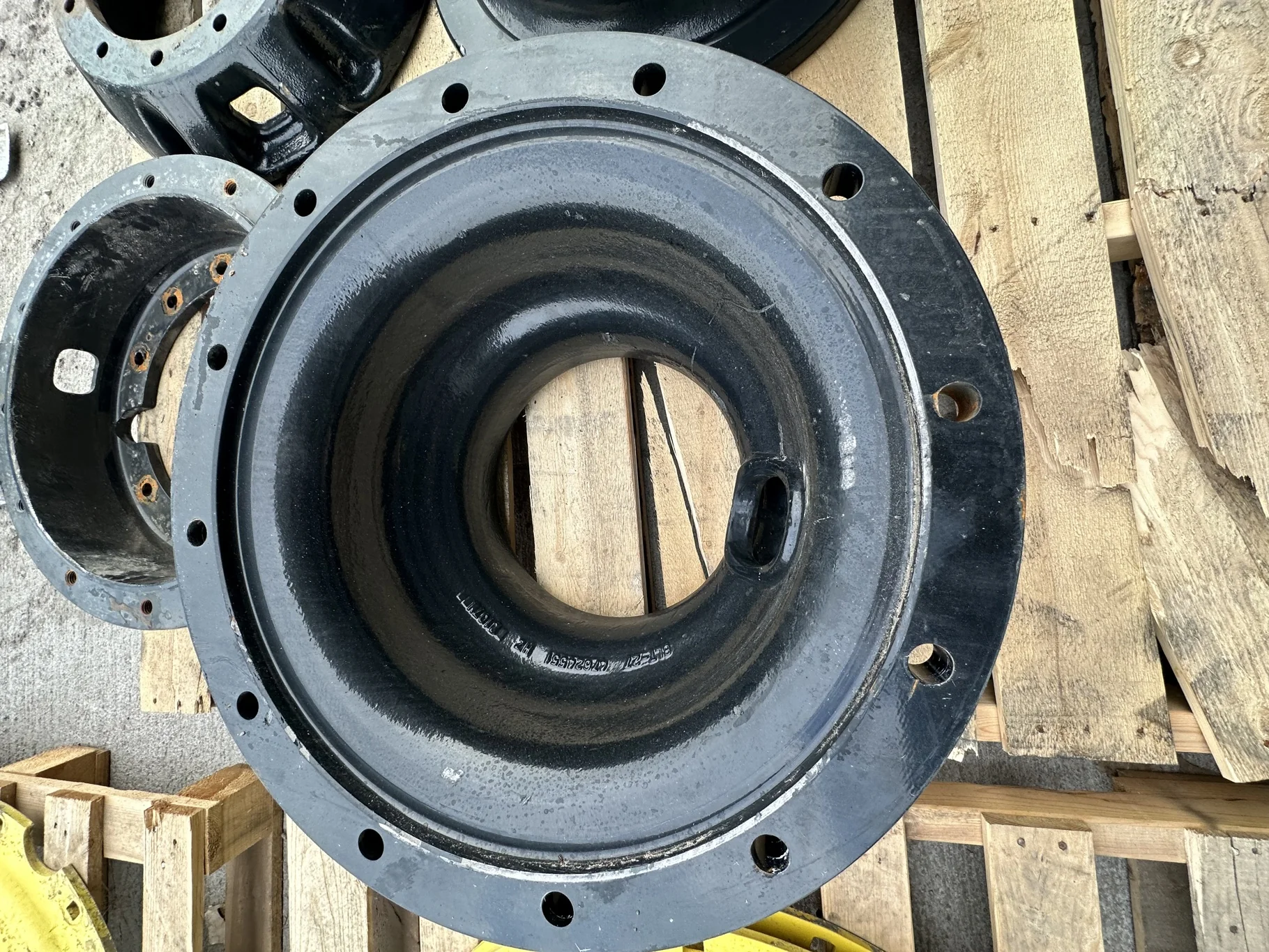 Take Off 15.50"OEM Black 12-Bolt Hub Extension (FRONT) w/Hardware (19.75" Diameter Pipe & M22-2.5P T image 4