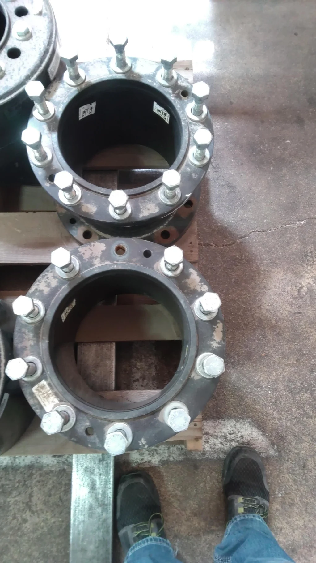 Used Agco Black 5" Hub Ext. 10 Bolt Without Hardware image 2