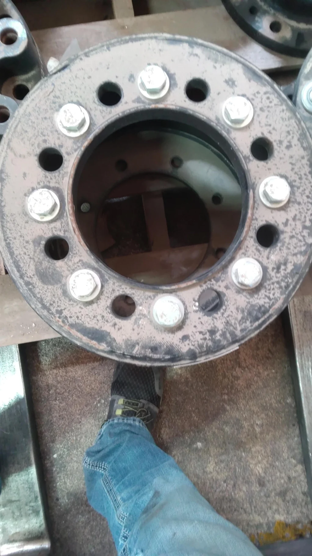 USED 12" Black 8 Bolt Hub Extension