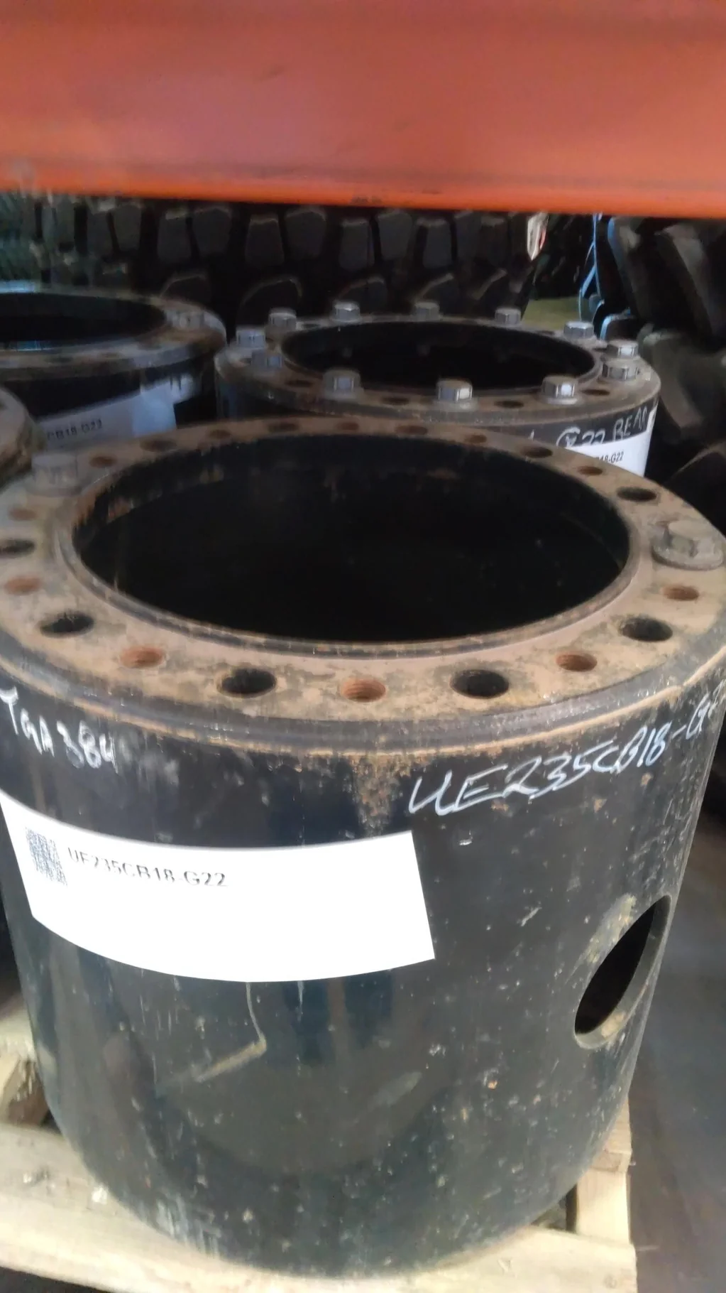 USED 17.75" 12-BOLT HUB EXTENSION FENDT / CHALLENGER 1000 SERIES FRONT AND REAR (BLACK) image 2