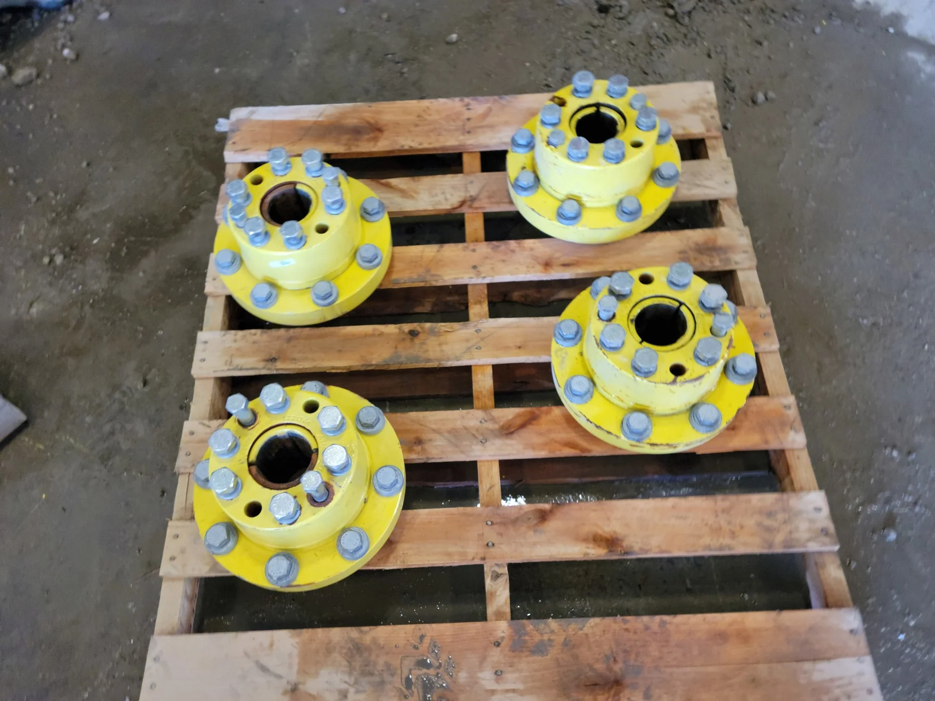 Used John Deere Yellow 8 Bolt Hubs (78 mm/3 1/8" axle) image 2